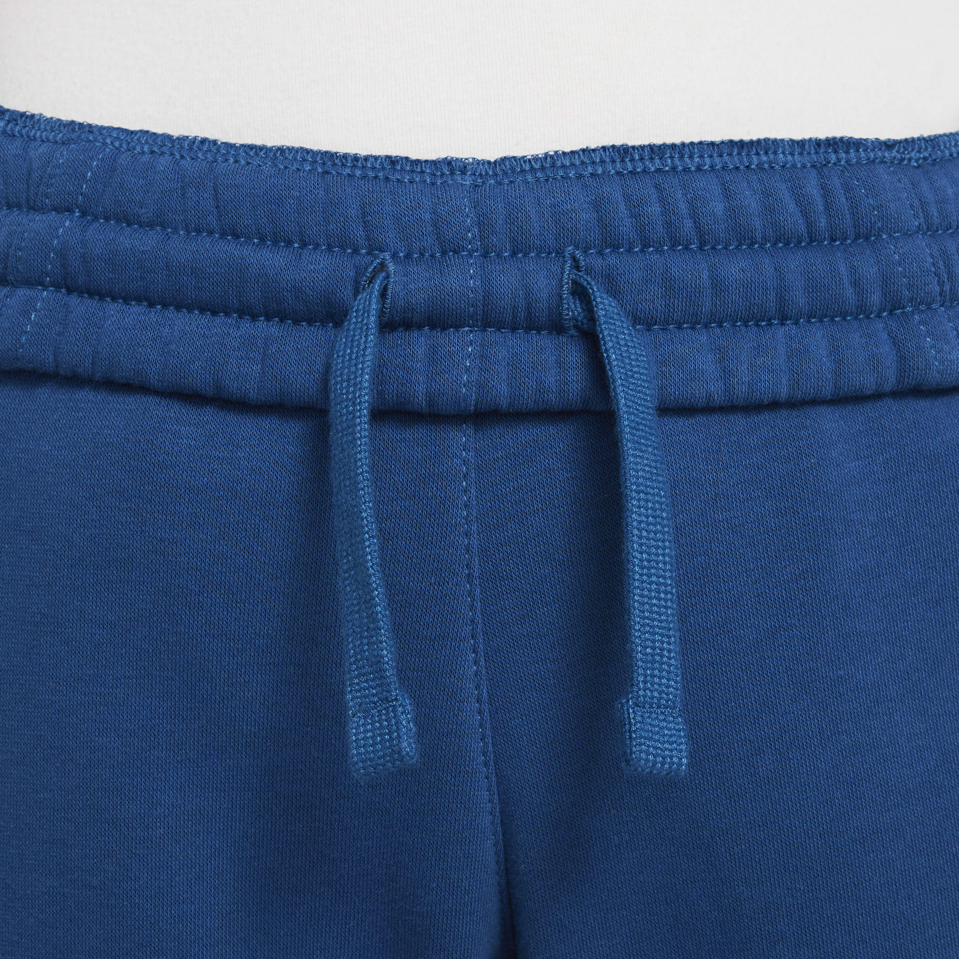 نايكي سبورتسوير كلوب فليس image number 2