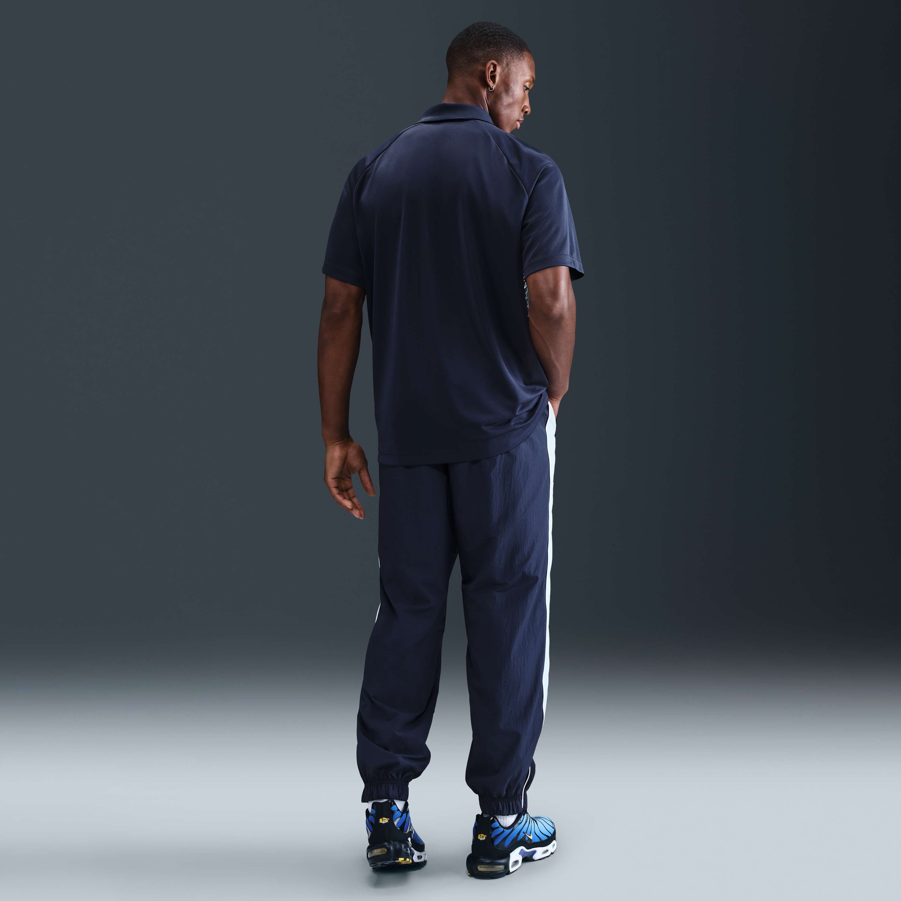 نايكي سبورتسوير image number 3