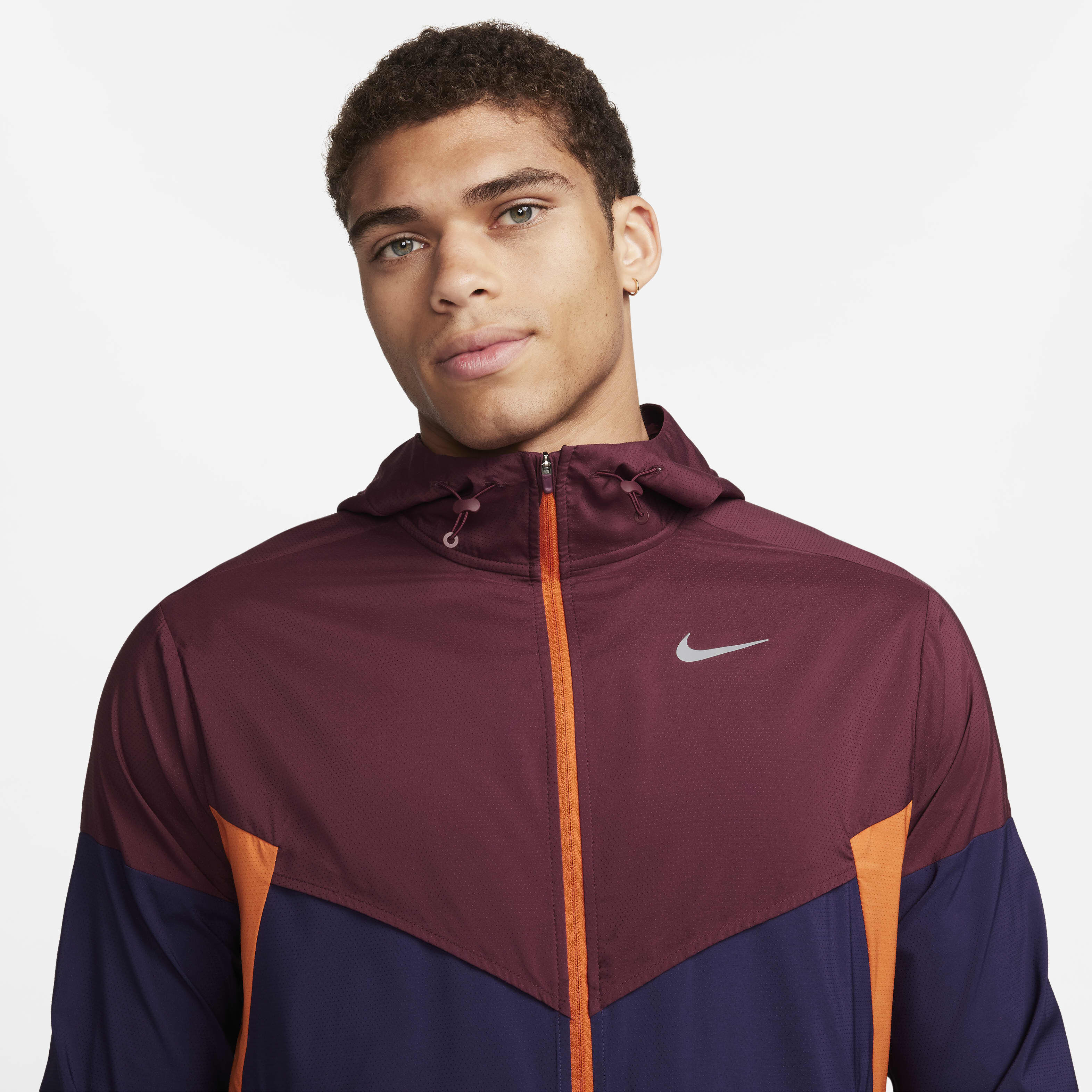 Buy Nike Windrunner Men s Repel Running Jacket Nike Saudi Official