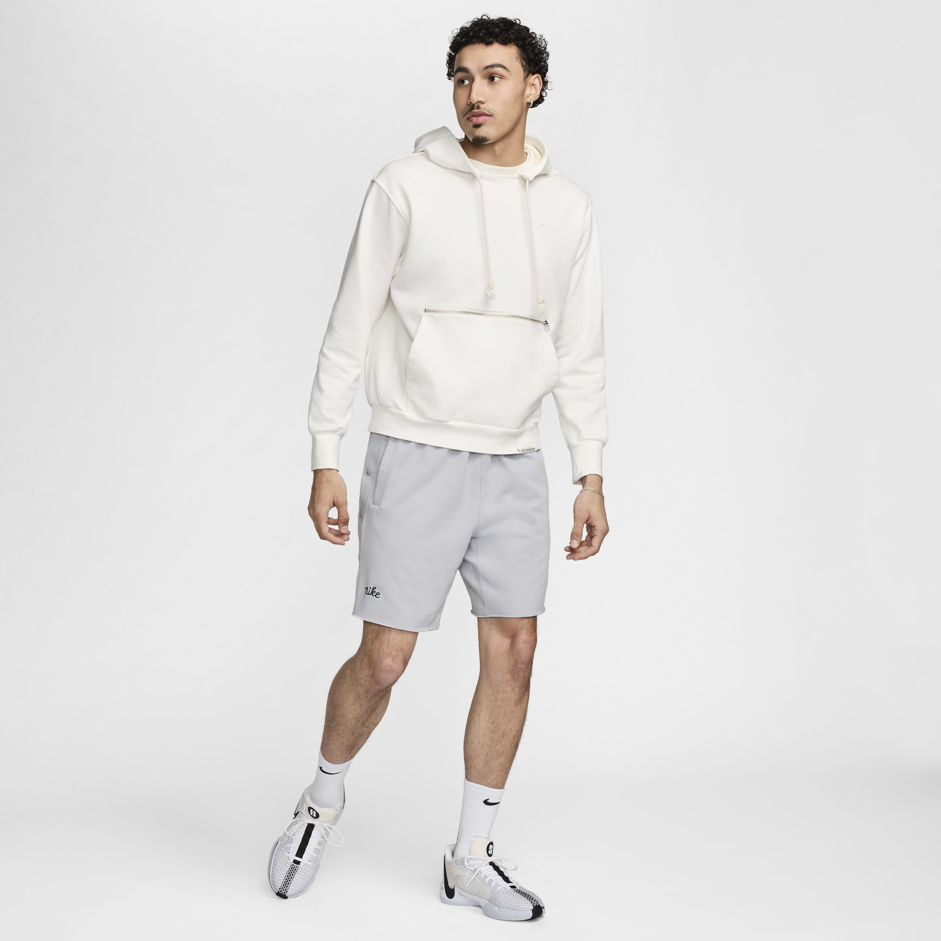 Buy Nike Standard Issue Men's Dri-FIT 20cm (approx Buy Nike Standard Issue Men's Dri-FIT 20cm (approx