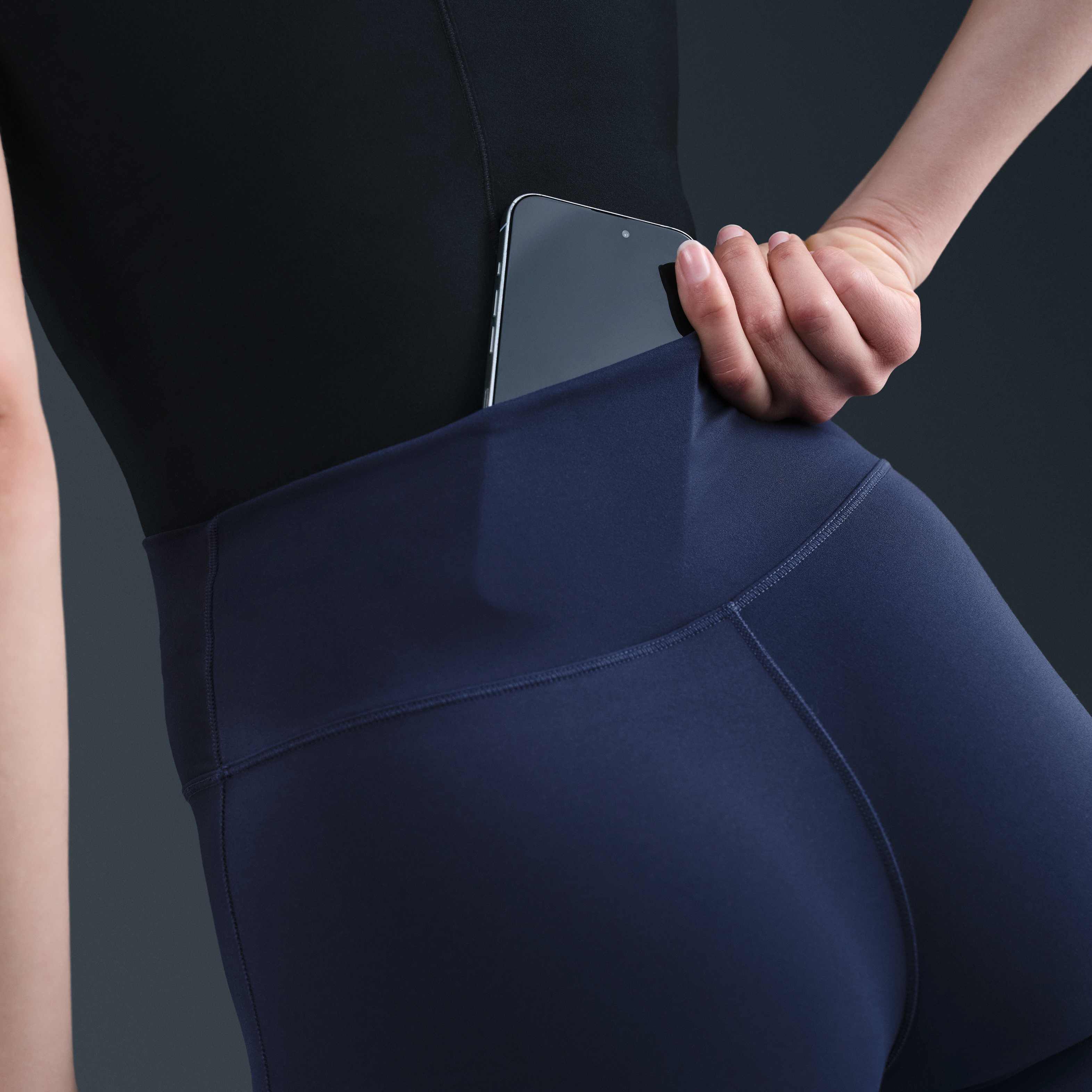 نايكي ون سيمليس فرونت image number 5