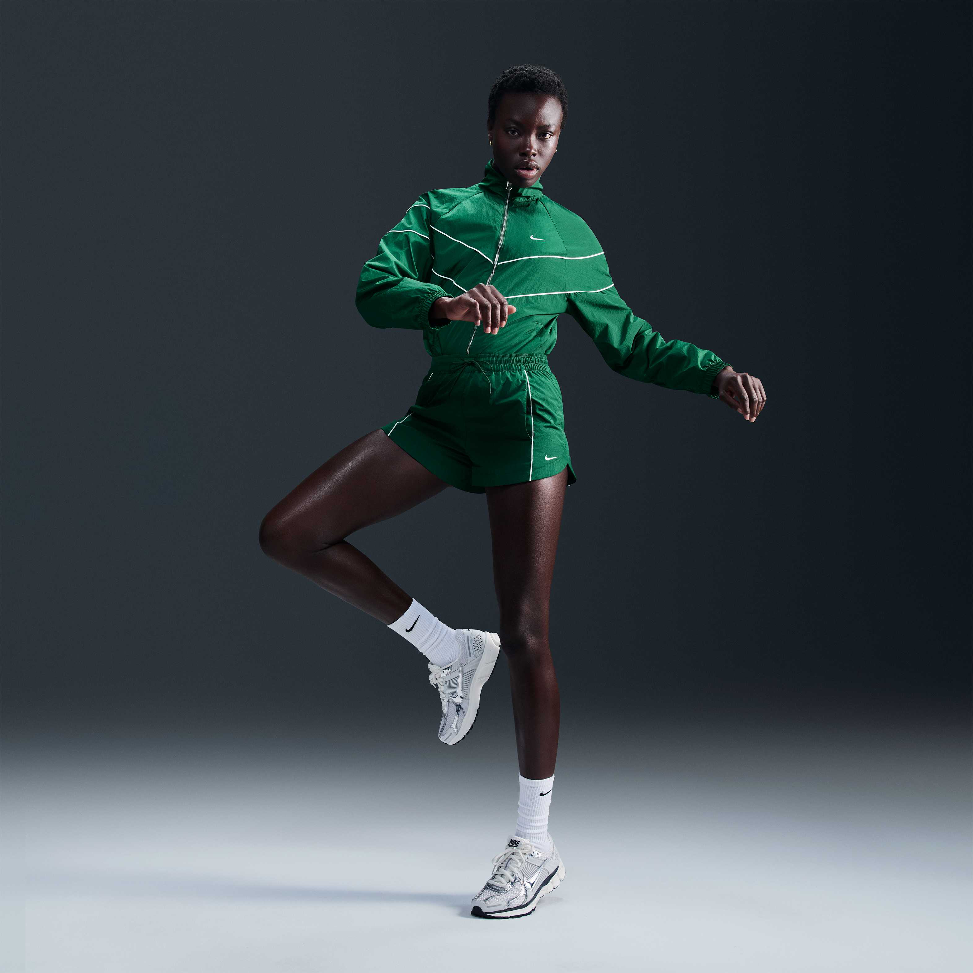 Nike Windrunner image number 3
