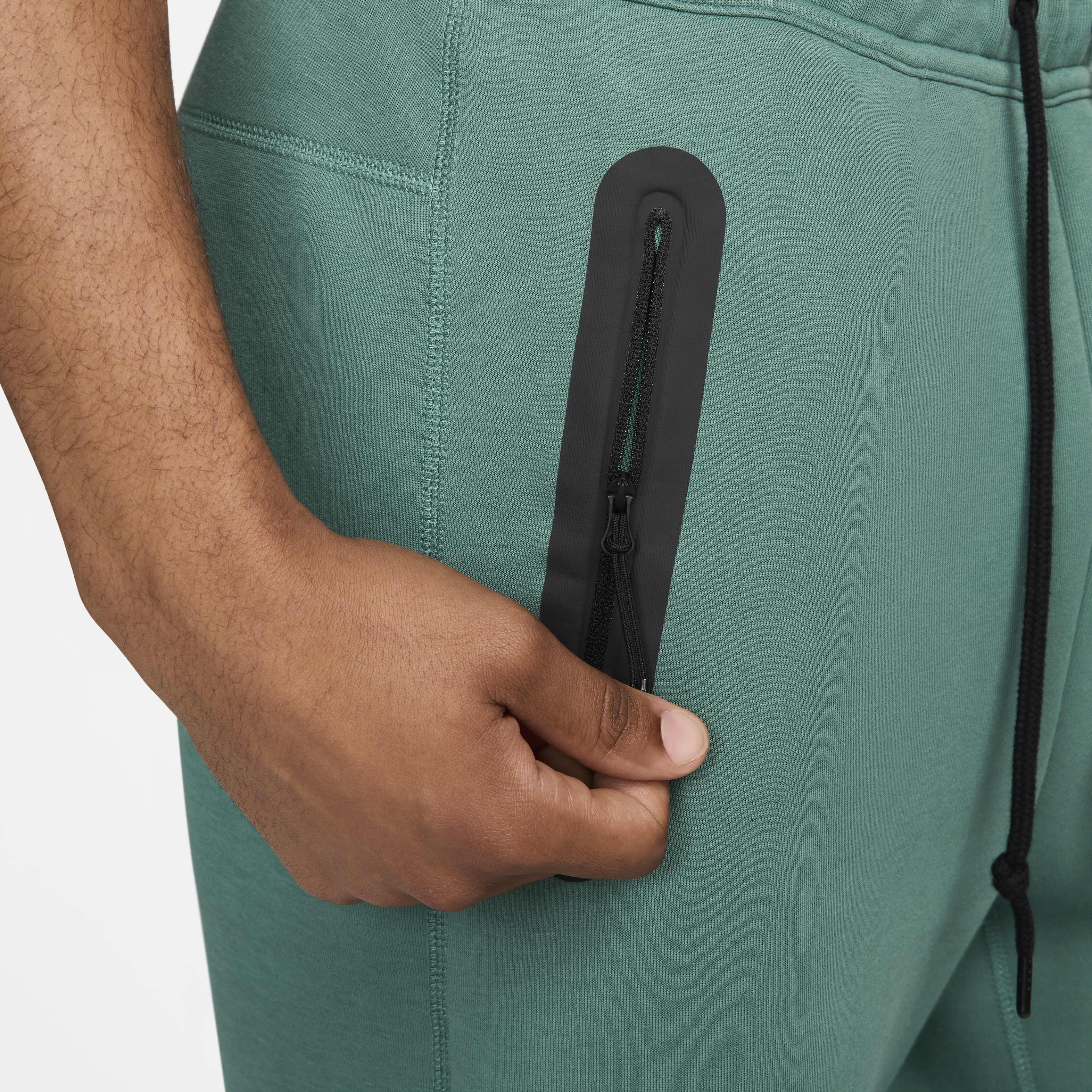 نايكي سبورتسوير تك فليس   image number 4