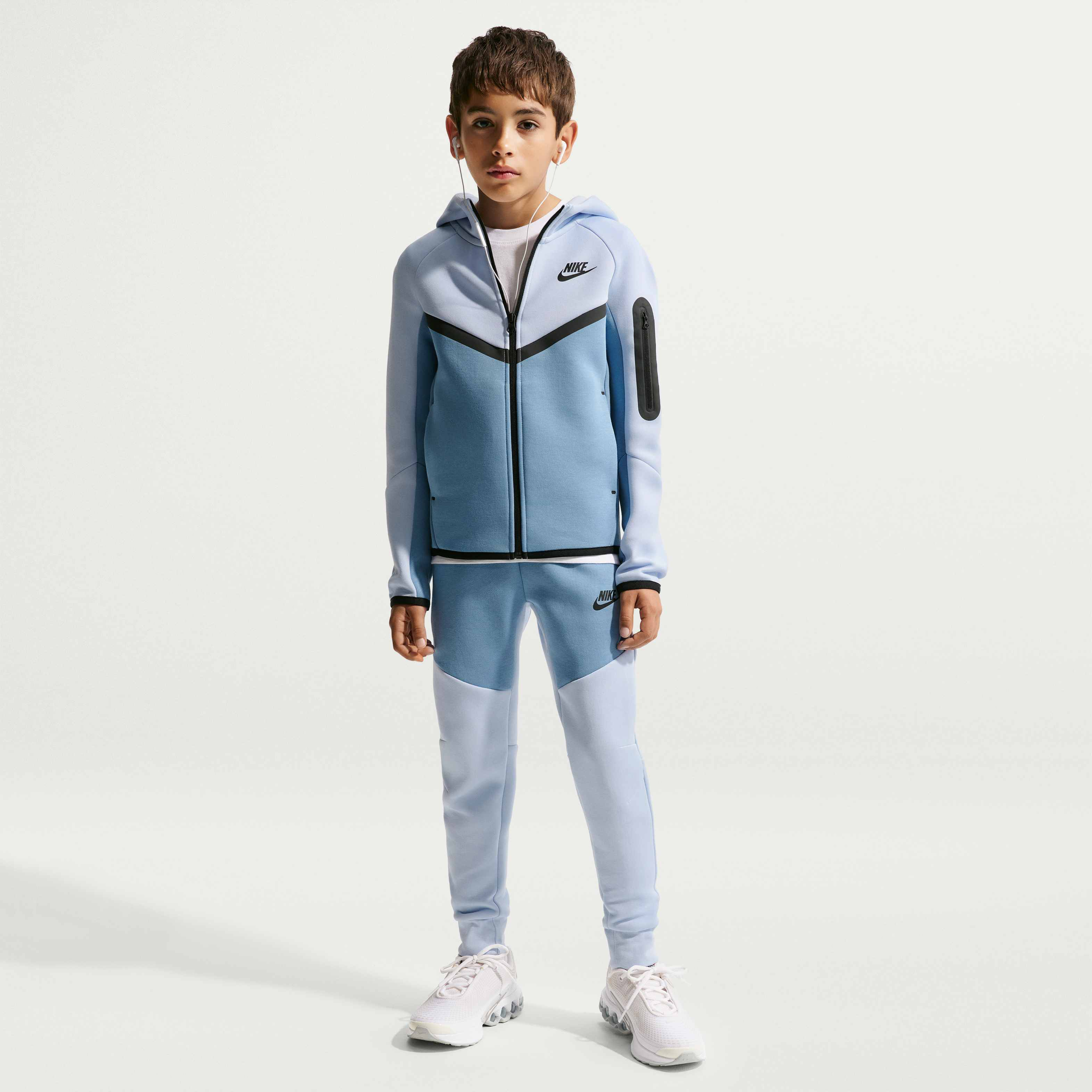 Nike Sportswear Tech Fleece image number 3