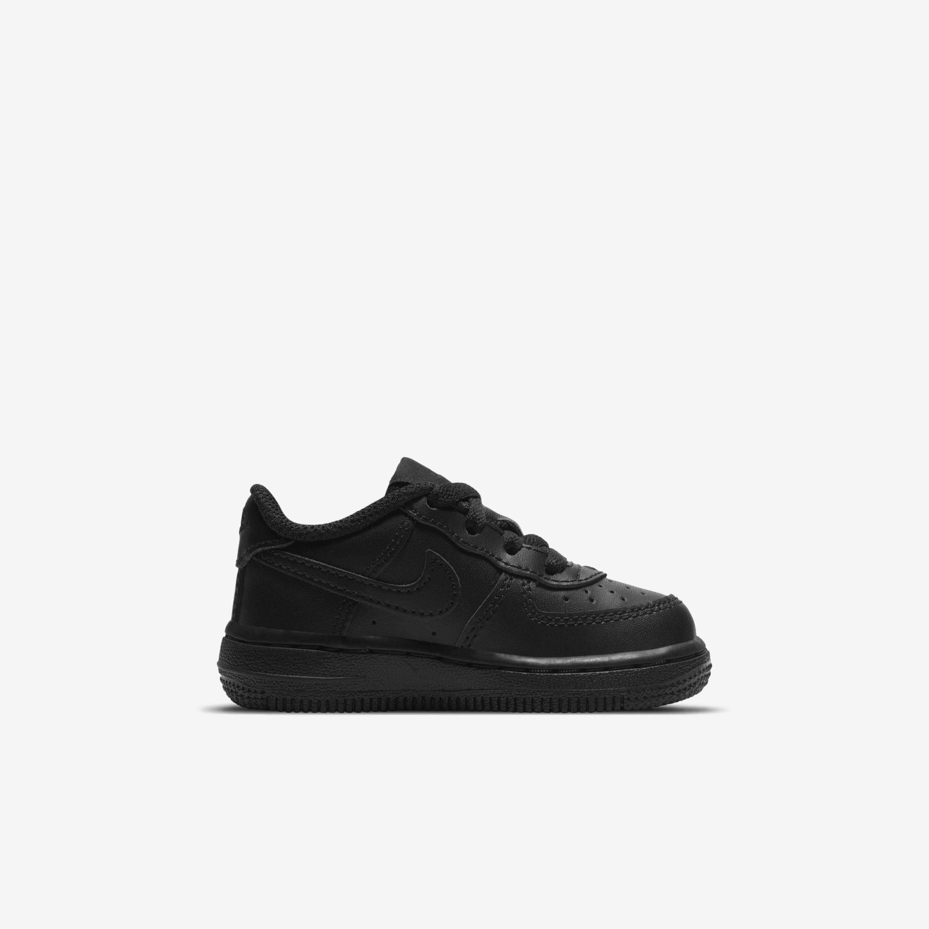 Nike Force 1 LE image number 2