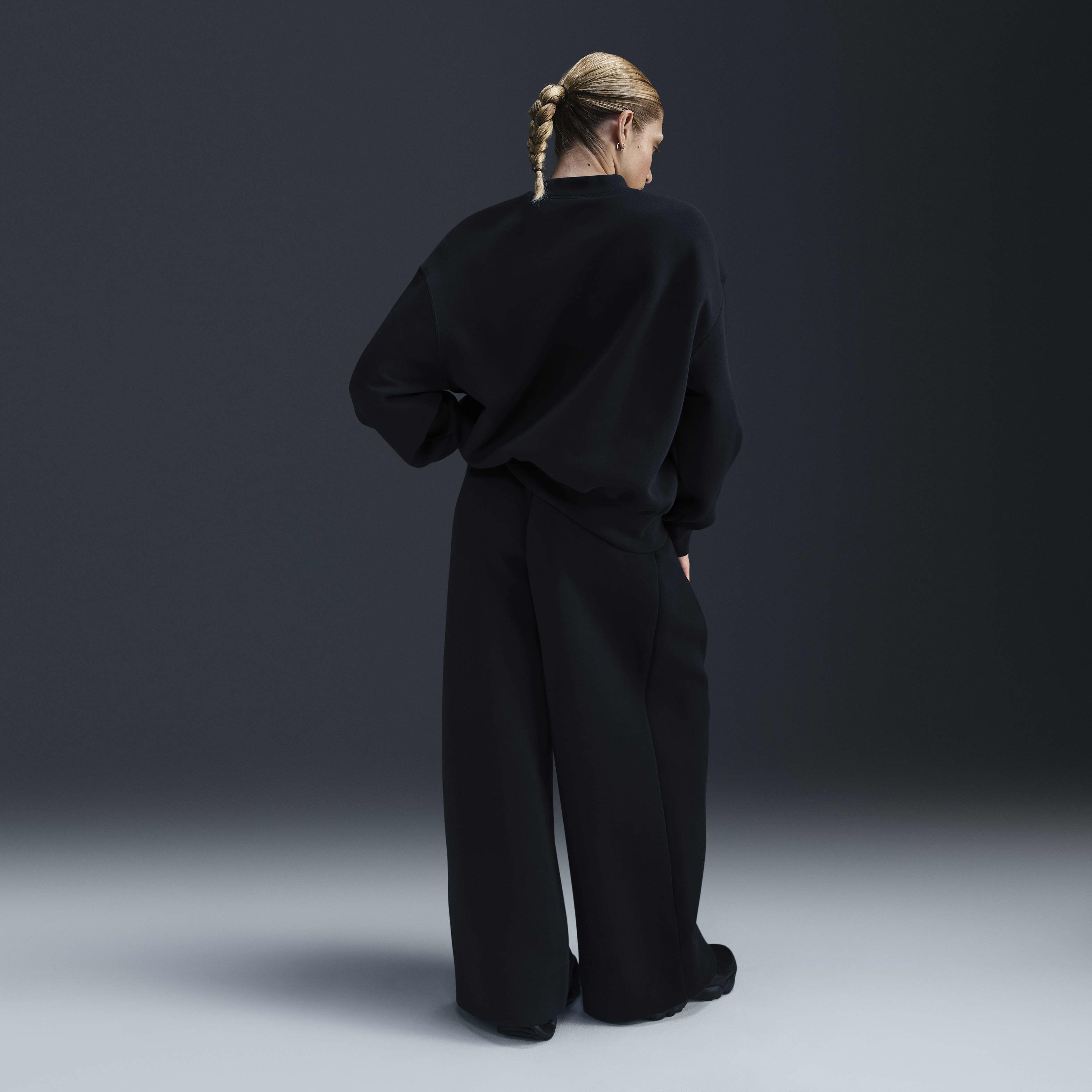 نايكي سبورتسوير تك فليس image number 4