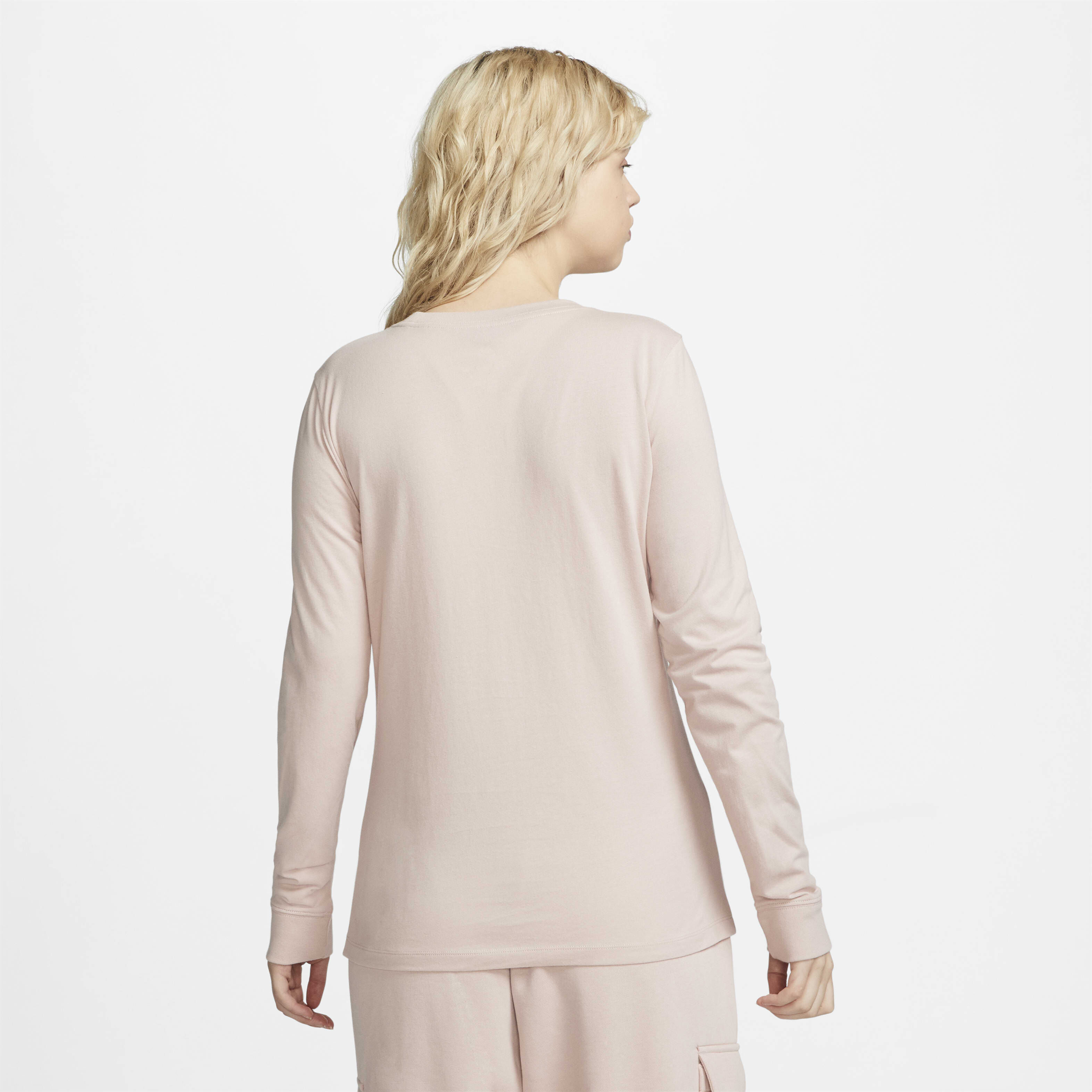 نايكي سبورتسوير image number 1