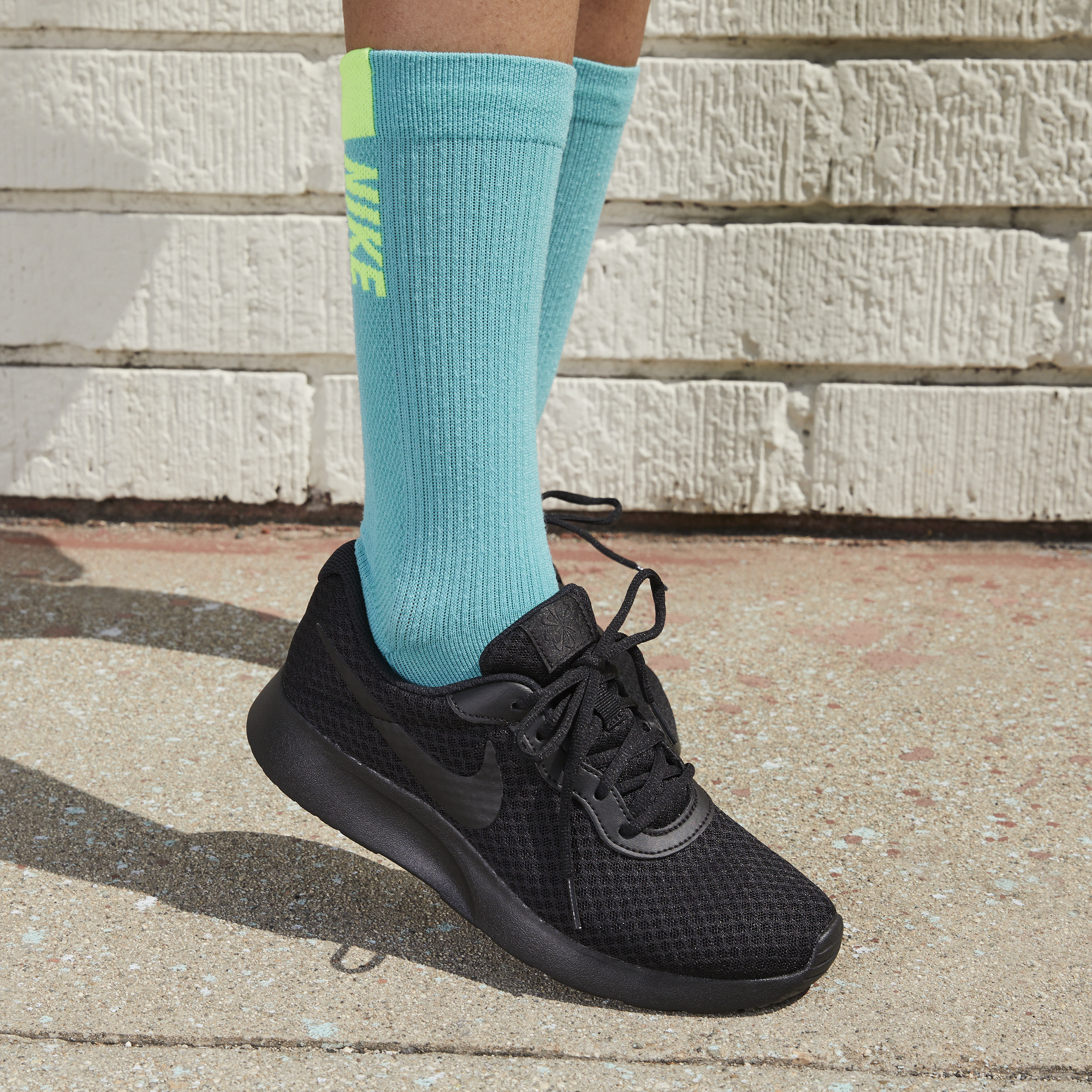 Nike sale tanjun 37.5