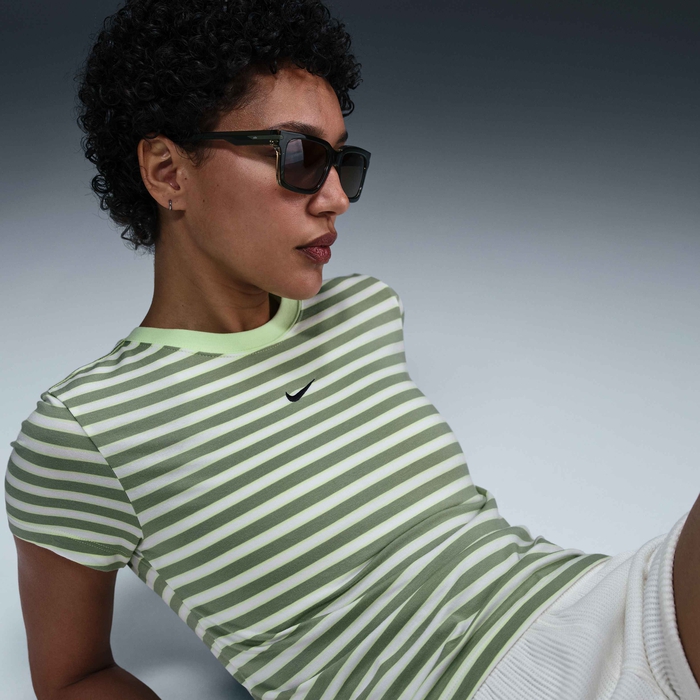 نايكي سبورتسوير تشيل نت image number 2 نايكي سبورتسوير تشيل نت image number 2