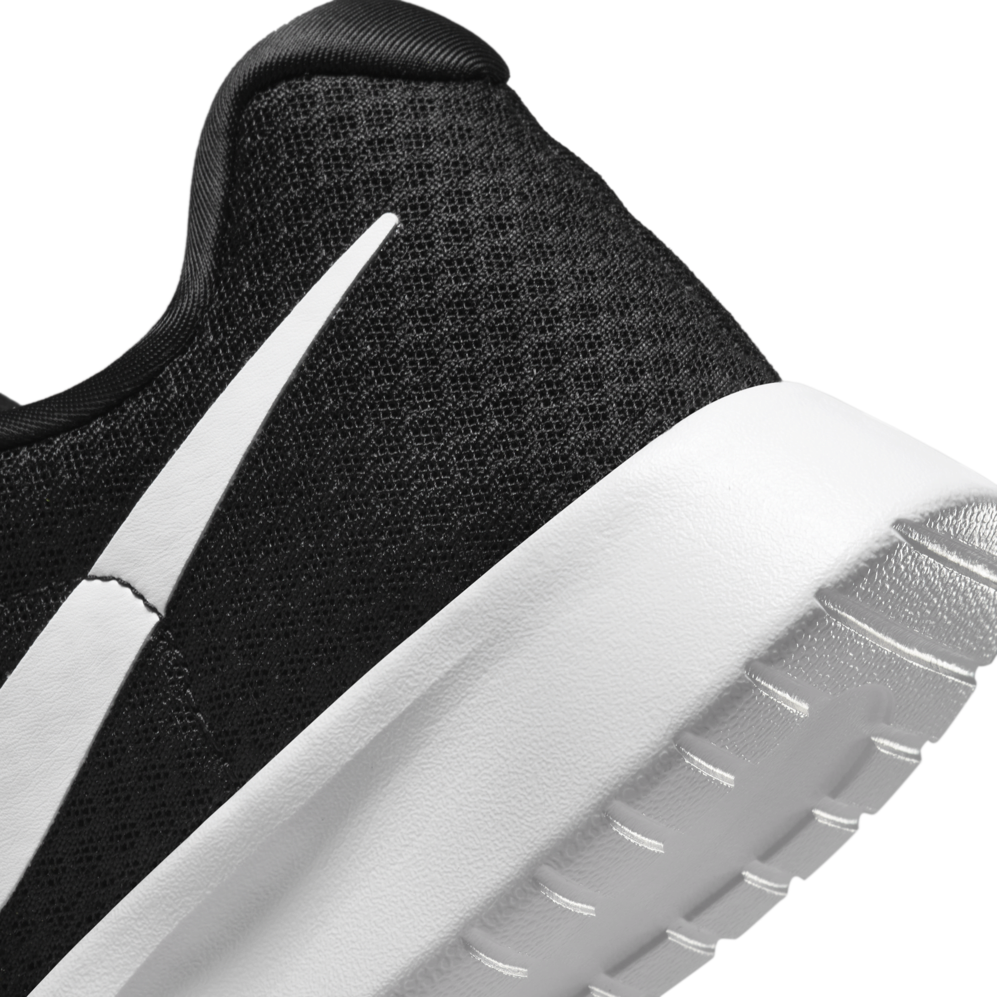 Nike tanjun aluminum shop black