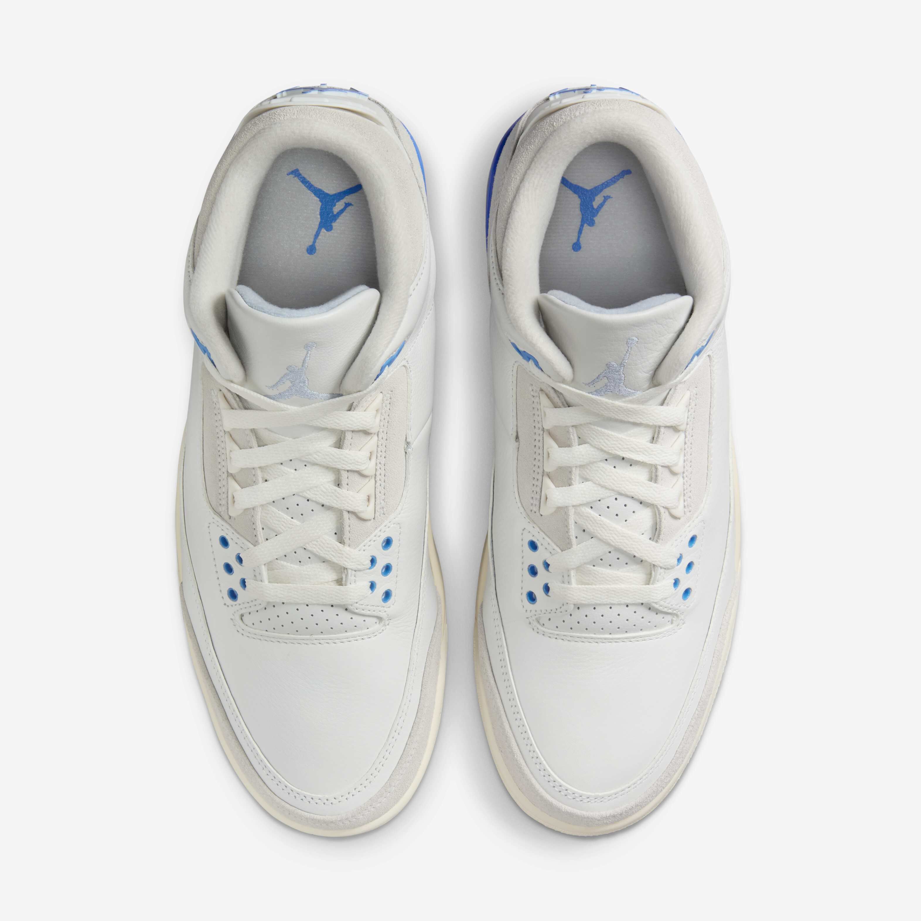 Air Jordan 3 Retro 'Pure Money' image number 3