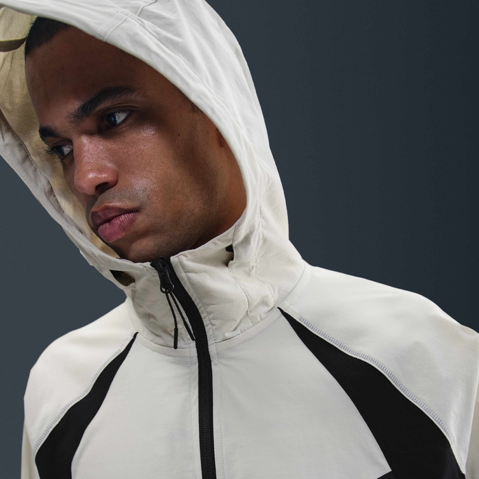 نايكي تك image number 2 نايكي تك image number 2