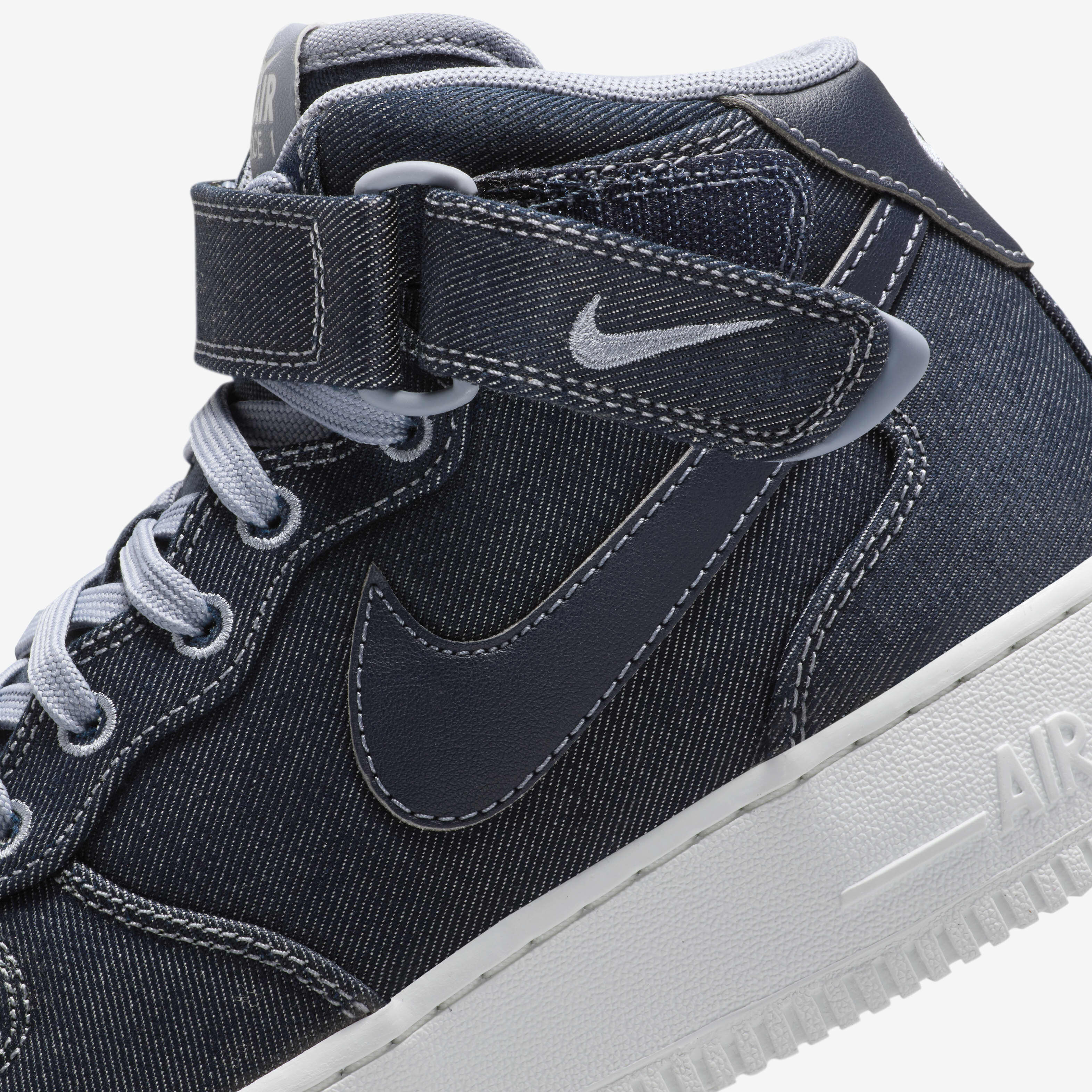 اير فورس 1 '07 ميد image number 8