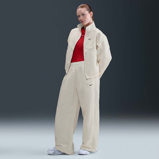 بناطيل وبناطيل شد-نايكي, نايكي سبورتسوير ويندرانر, بنطال للنساء