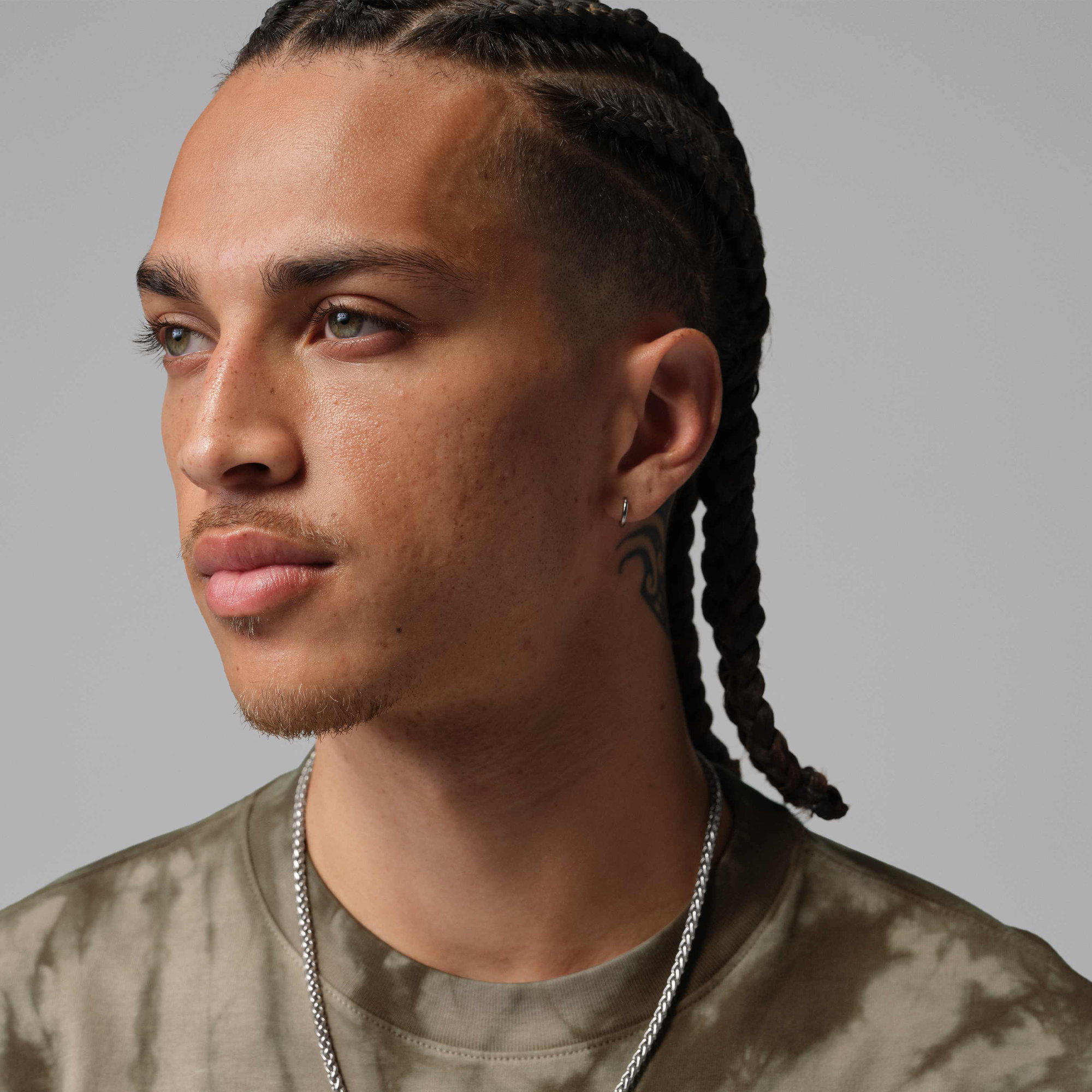 Zoom image