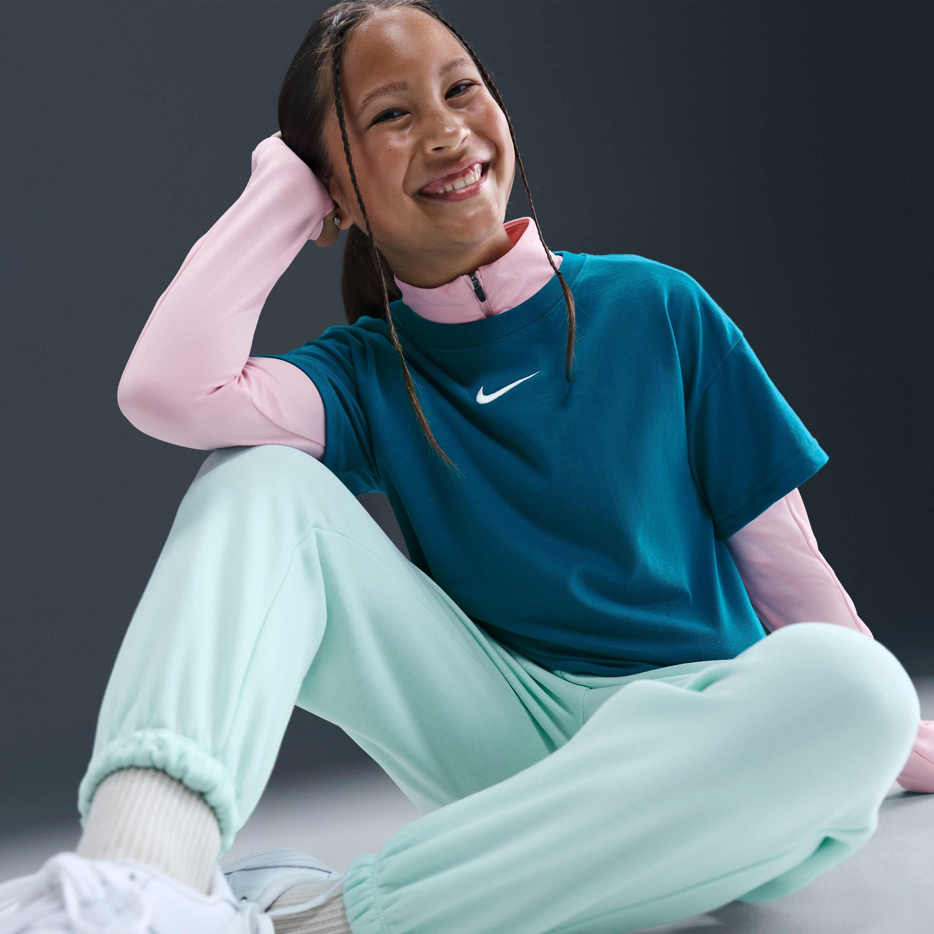 نايكي سبورتسوير ايسنشال image number 2