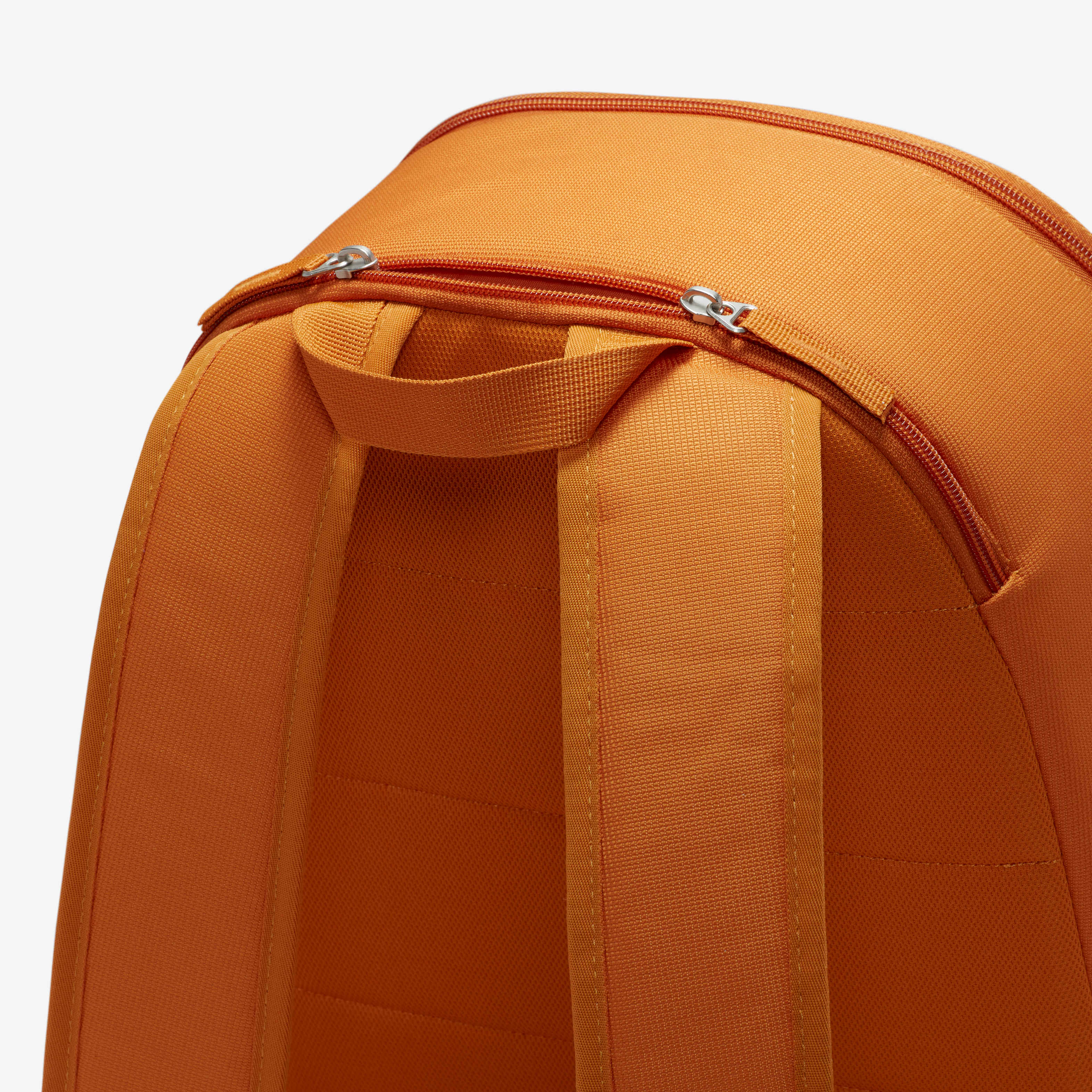 نايكي هيريتج image number 5