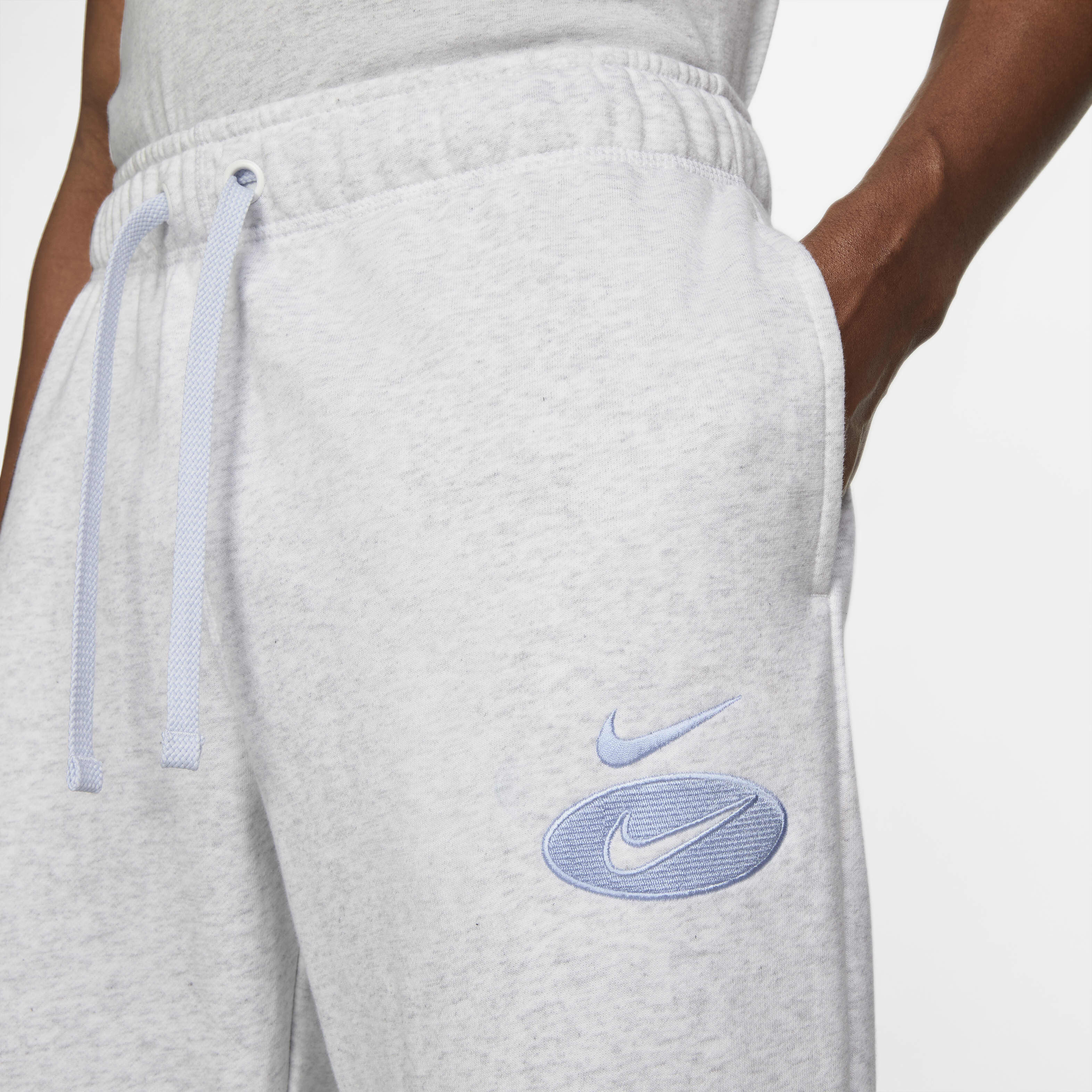 Nike Sportswear Swoosh League image number 3