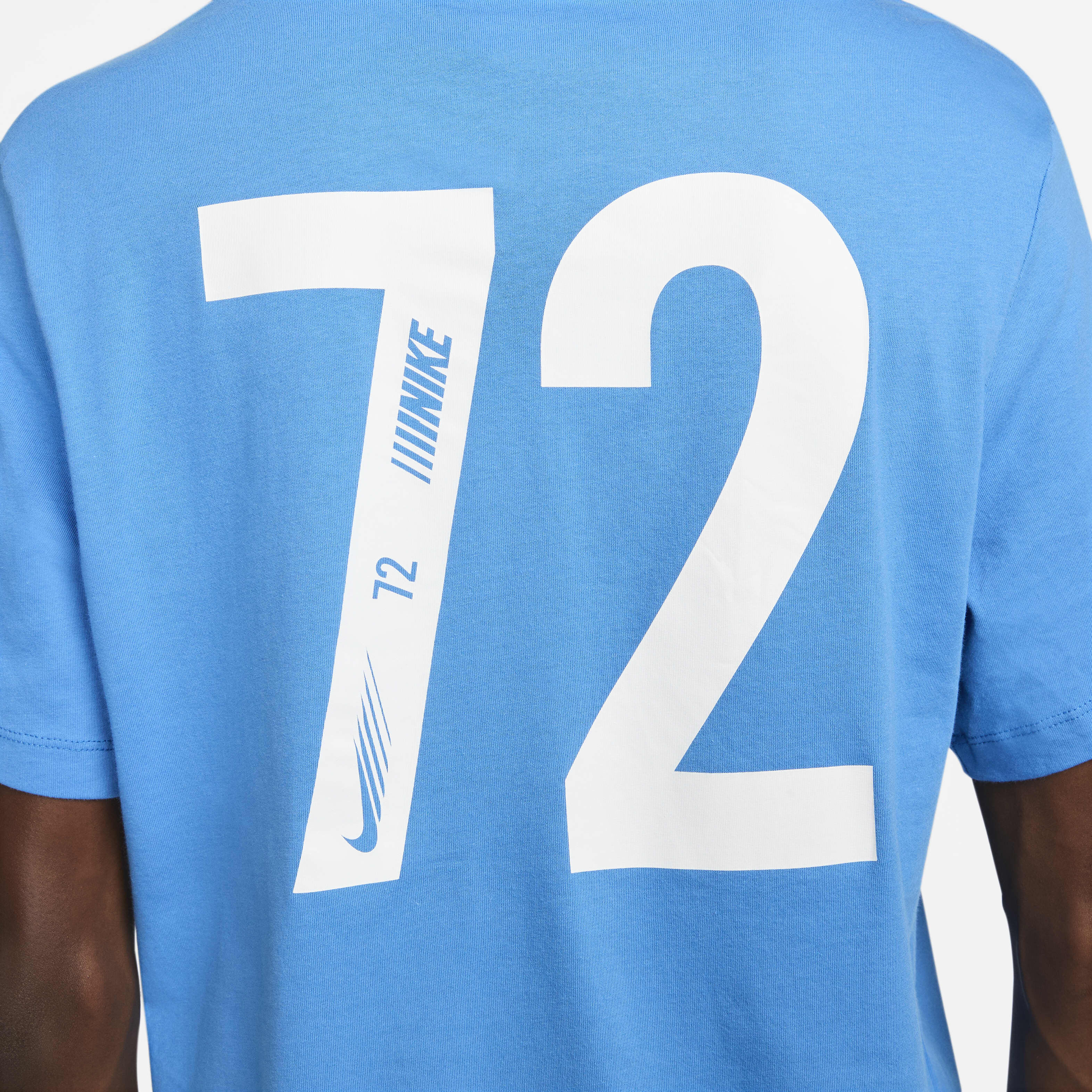 نايكي سبورتسوير ستاندرد ايشيو image number 3