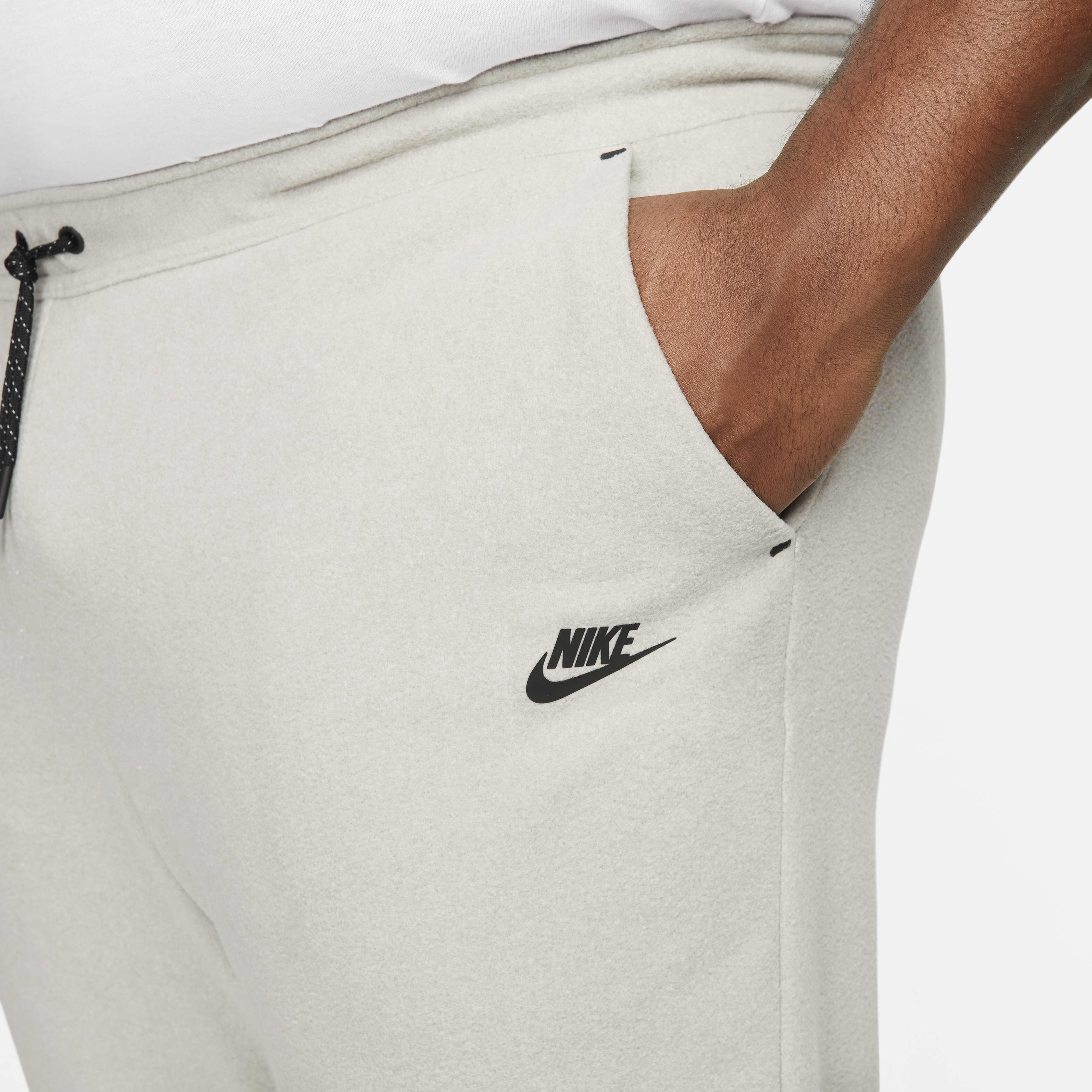 Nike Sportswear Tech Fleece image number 8