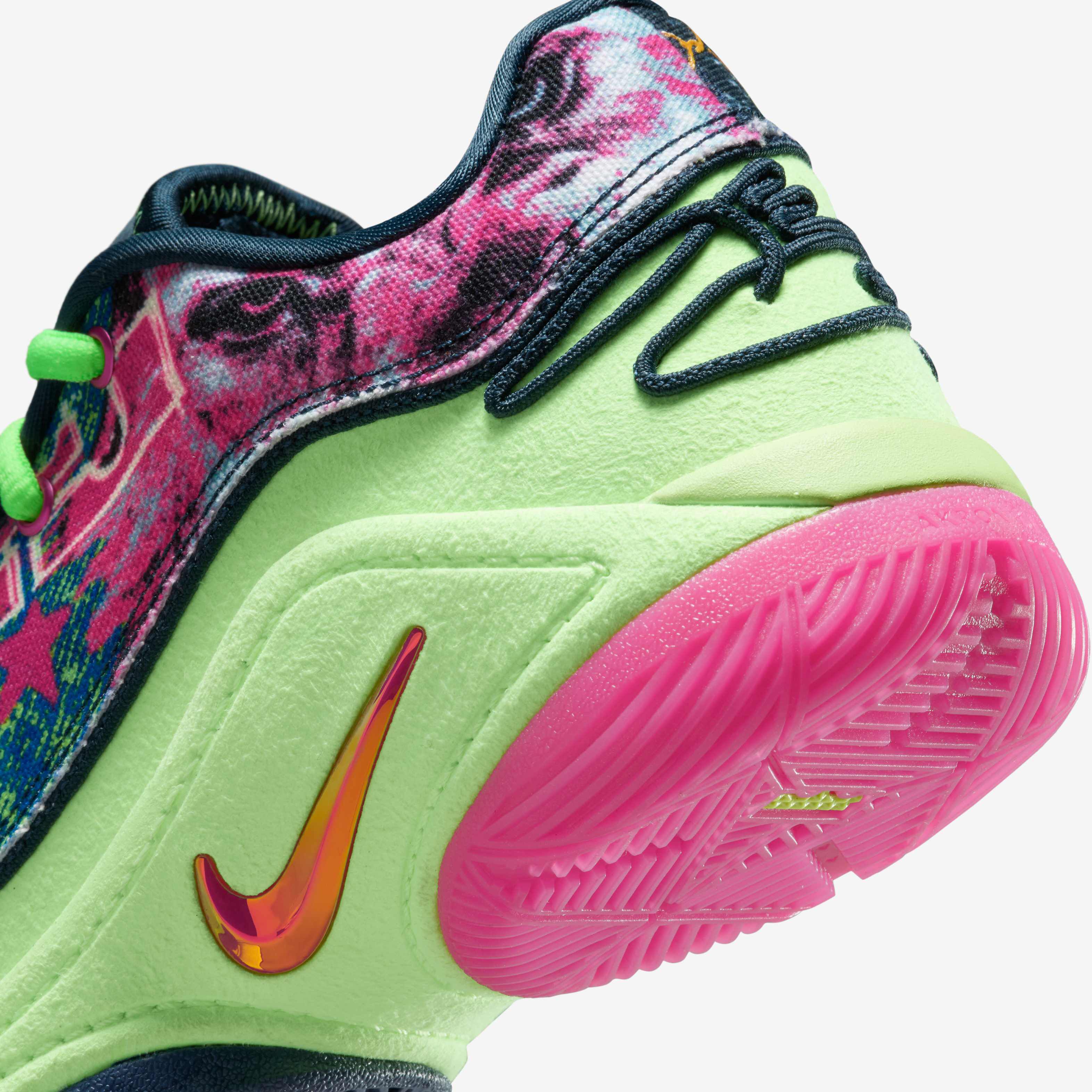 LeBron XXII image number 7