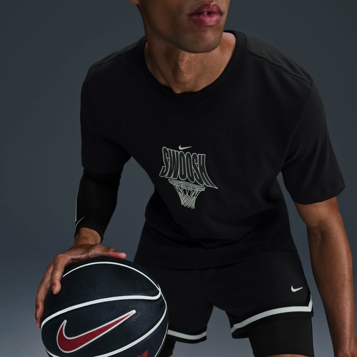 Nike image number 2 Nike image number 2