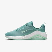 Nike Bella 7