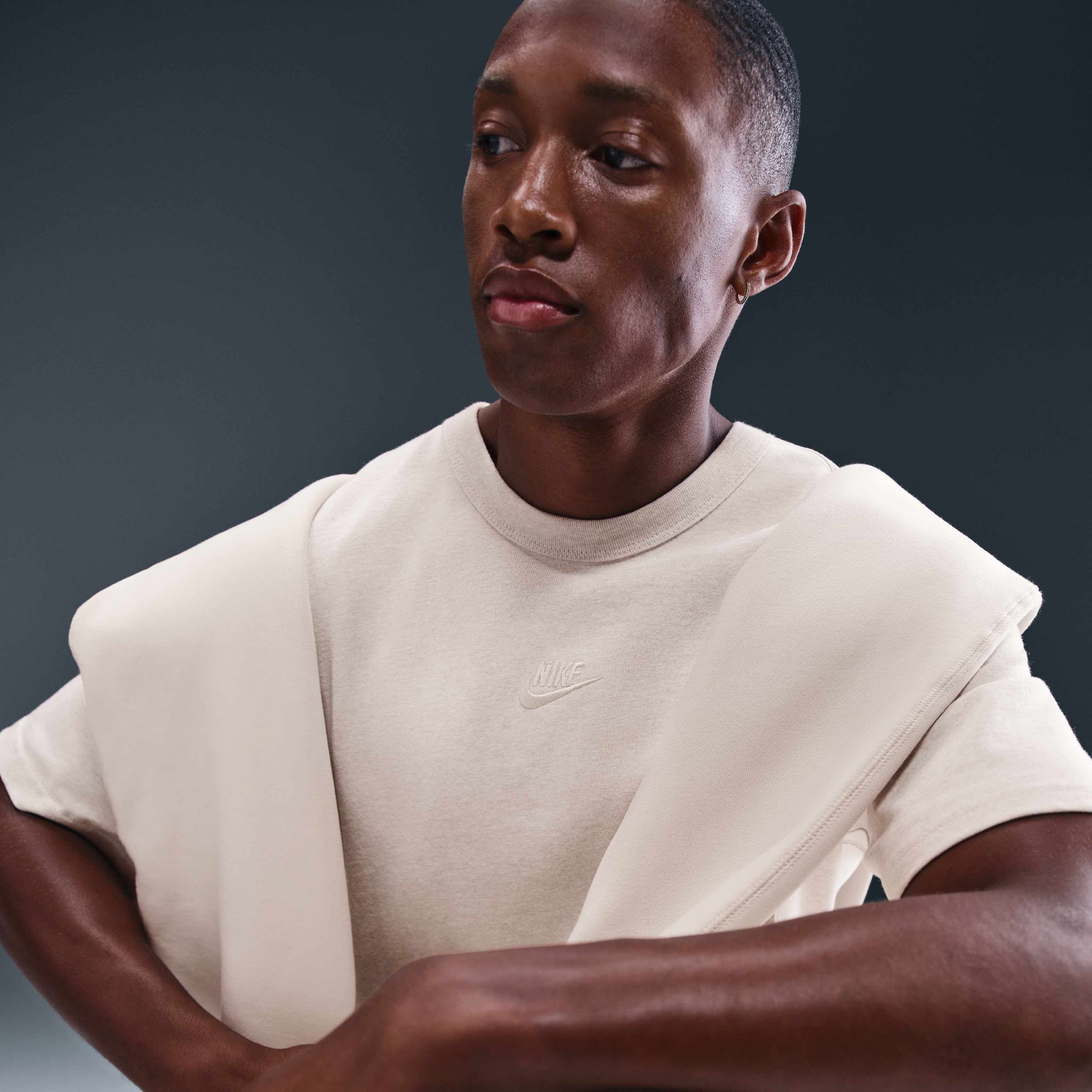 Nike Sportswear Premium Essentials image number 2