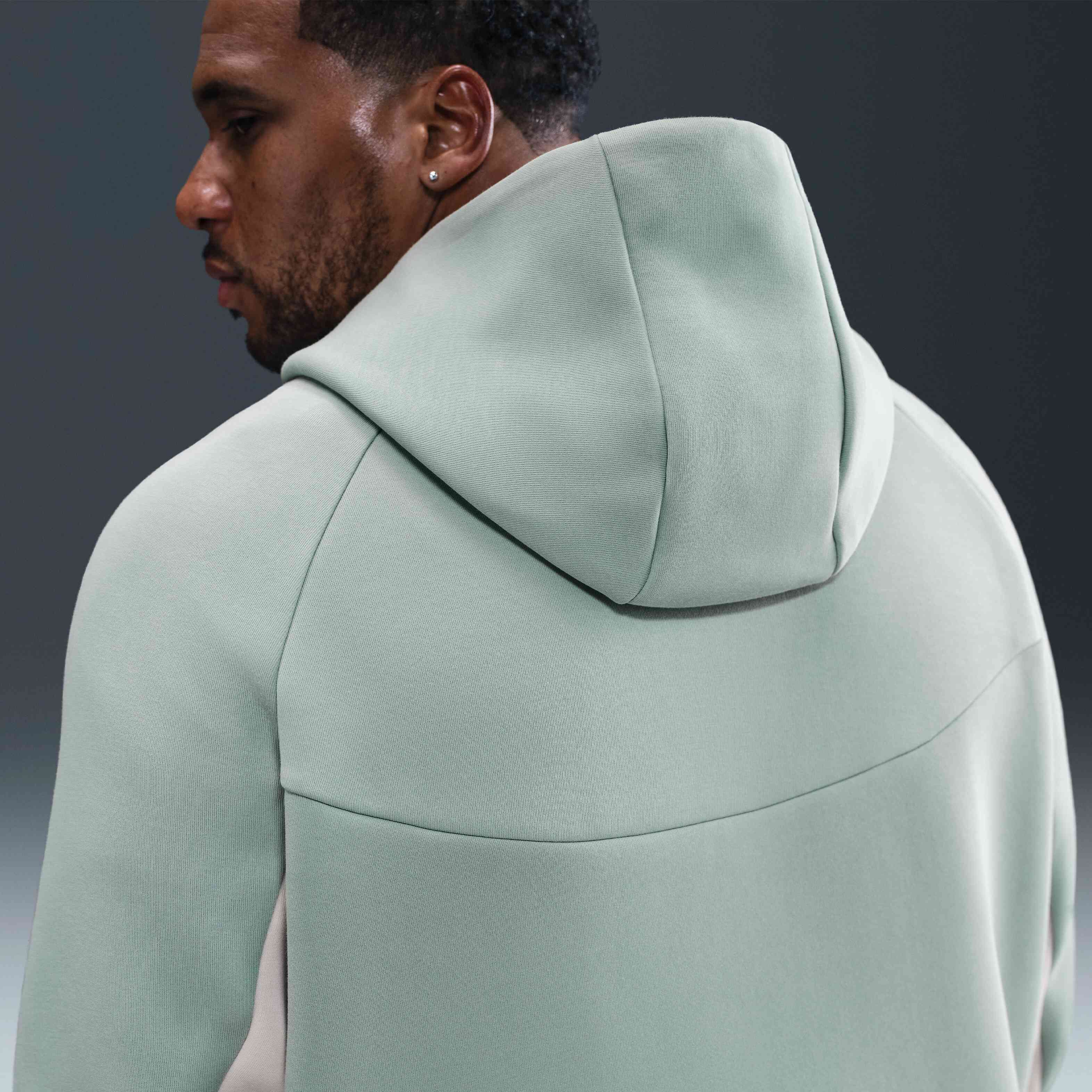 نايكي تك image number 6