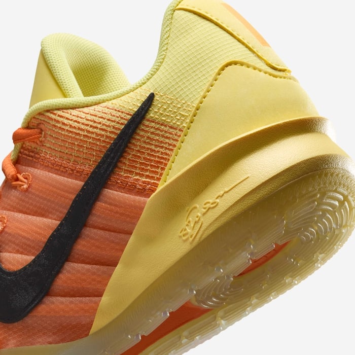 Sabrina 3 'Bring the Heat' image number 7 Sabrina 3 'Bring the Heat' image number 7