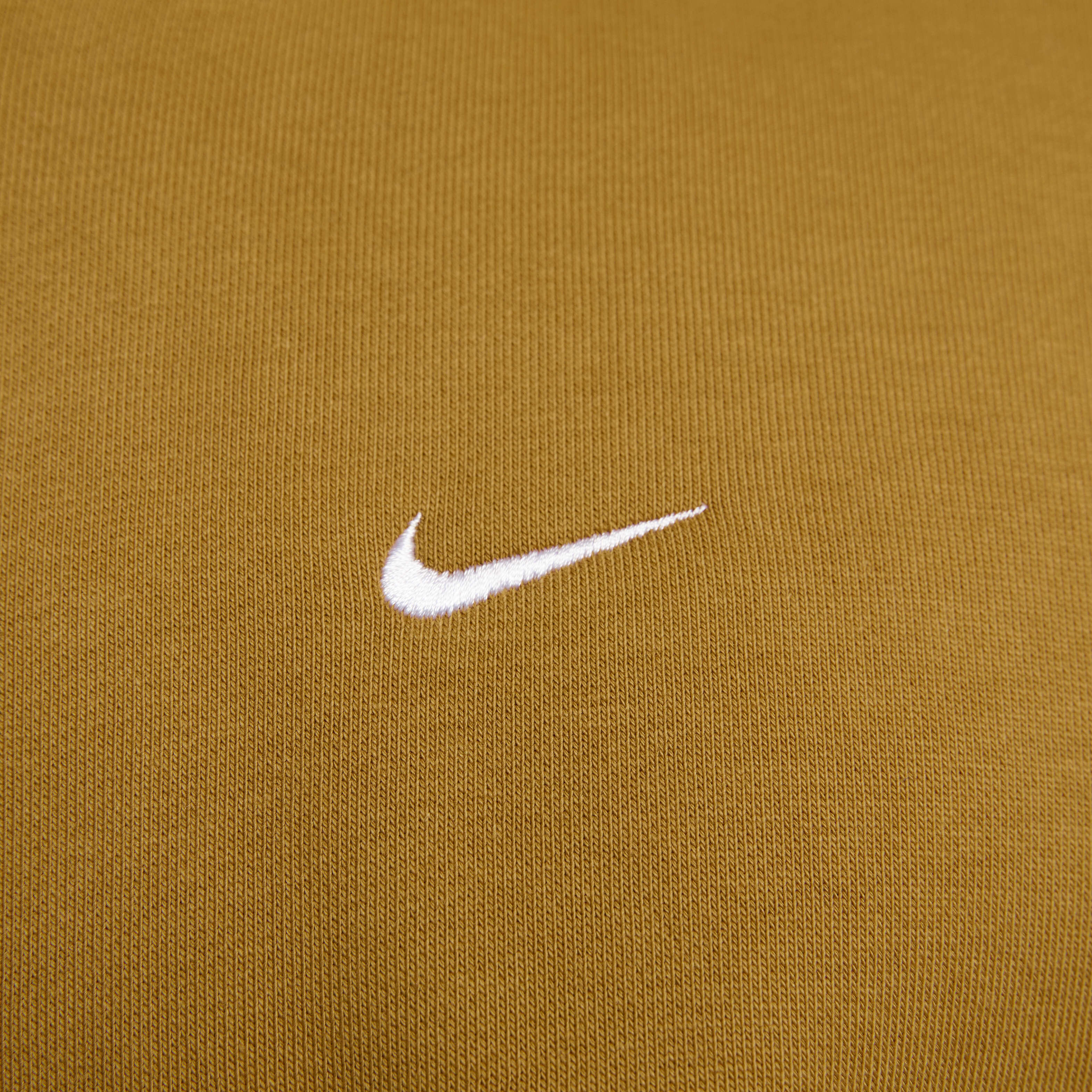 Nike Solo Swoosh image number 4
