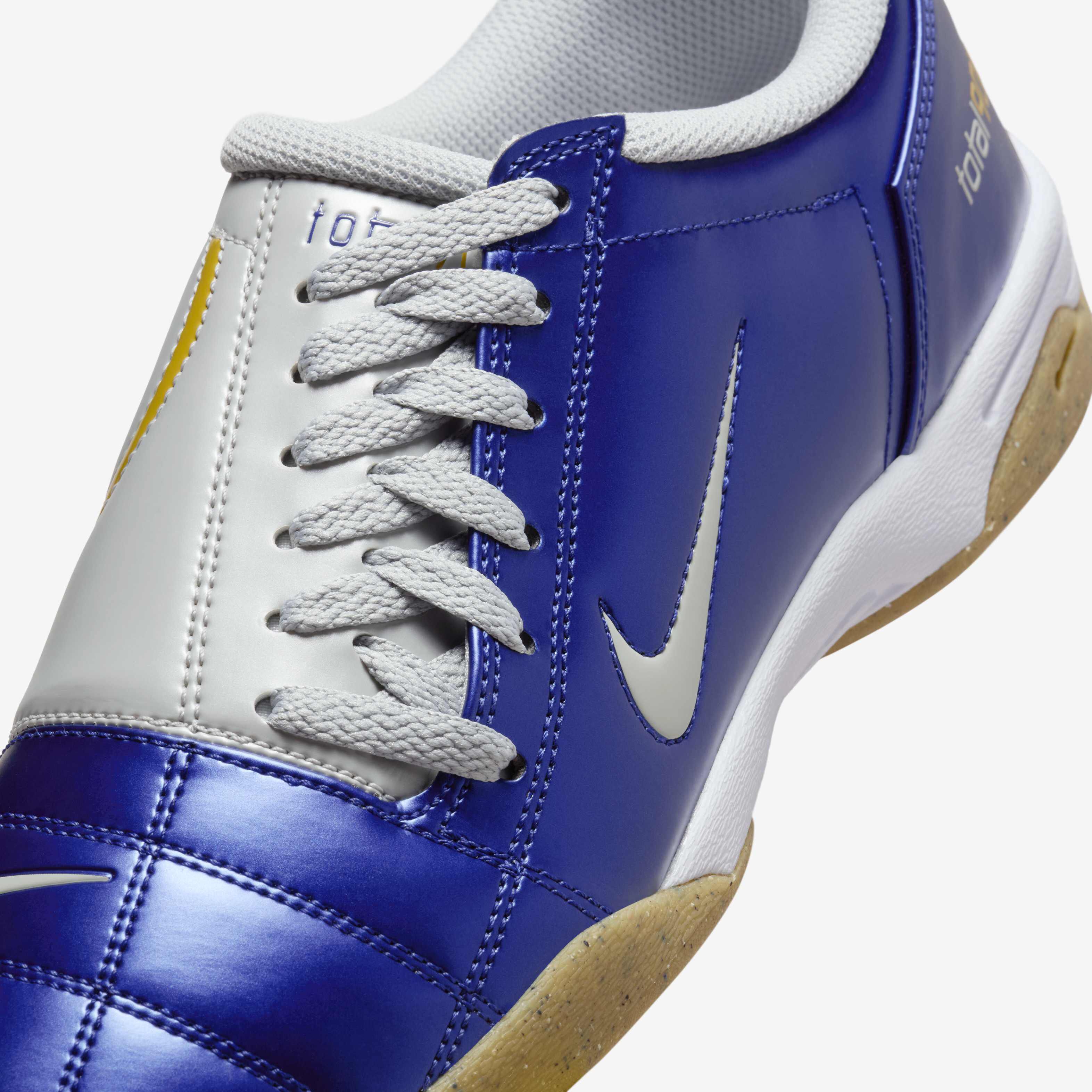 Nike Total 90 image number 6