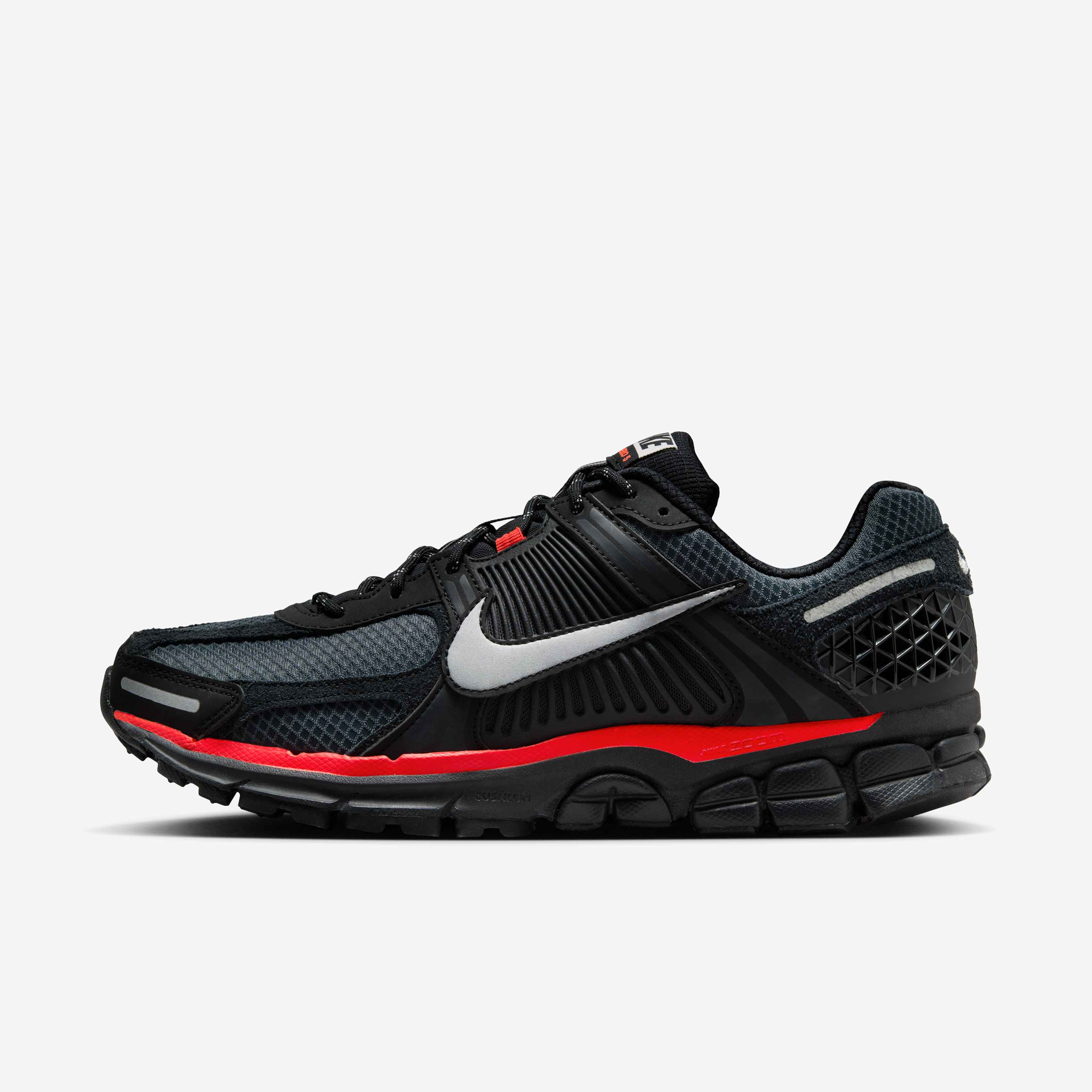 靴 Nike Air Zoom Vomero 5 Nike Zoom Vomero 5 SE SP Men's Shoes. Nike.com