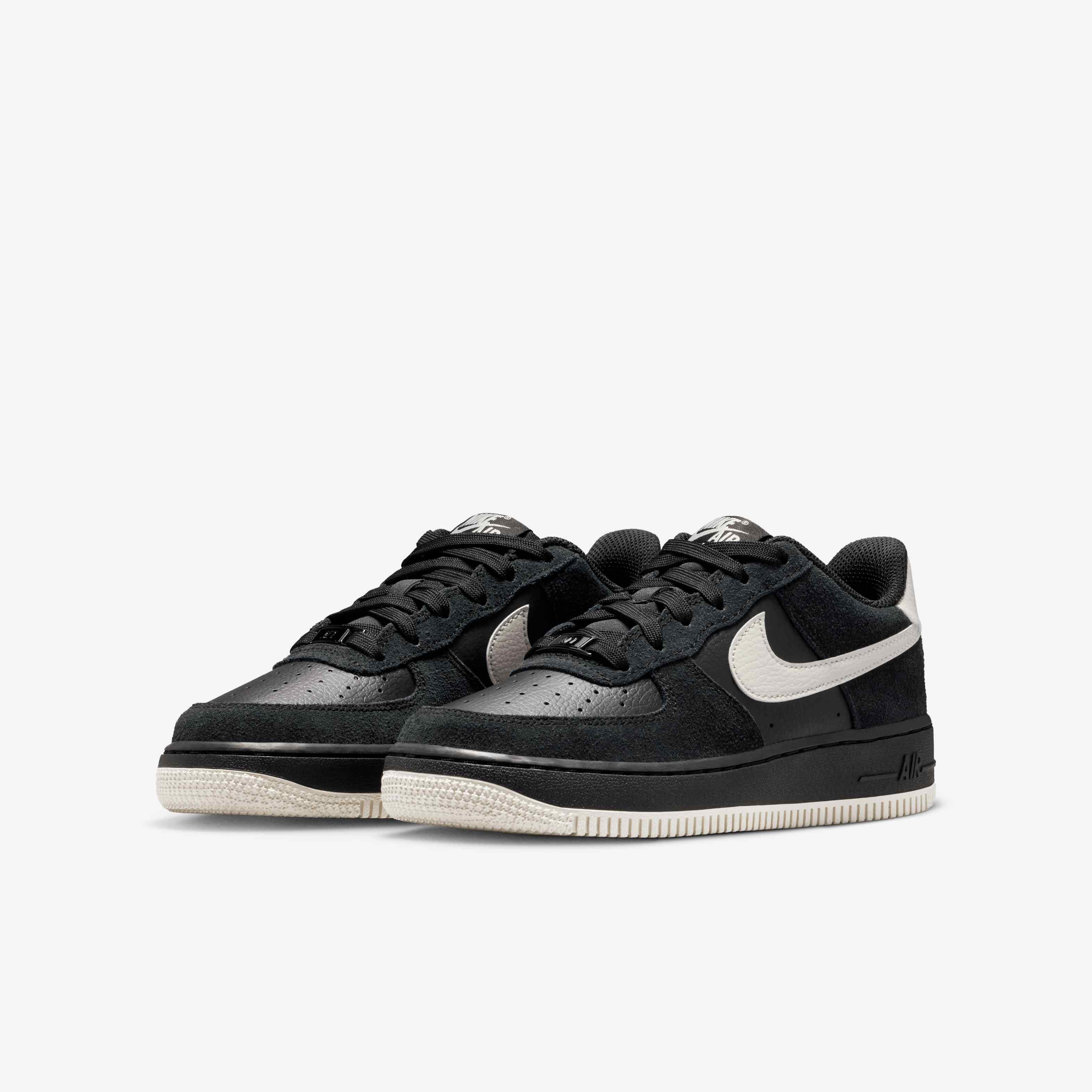 Nike Air Force 1 LV8 2 image number 4