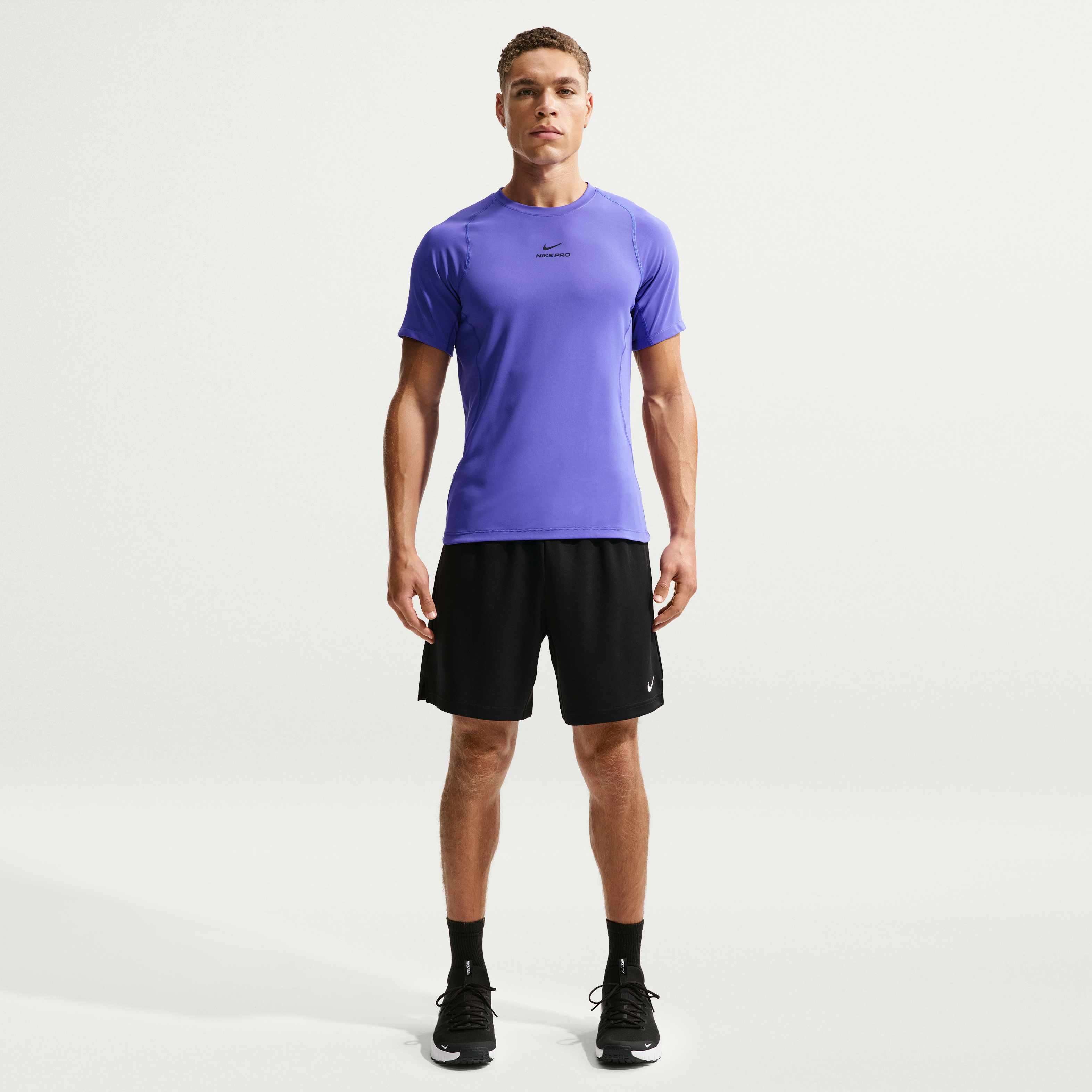 Nike Pro Training image number 3