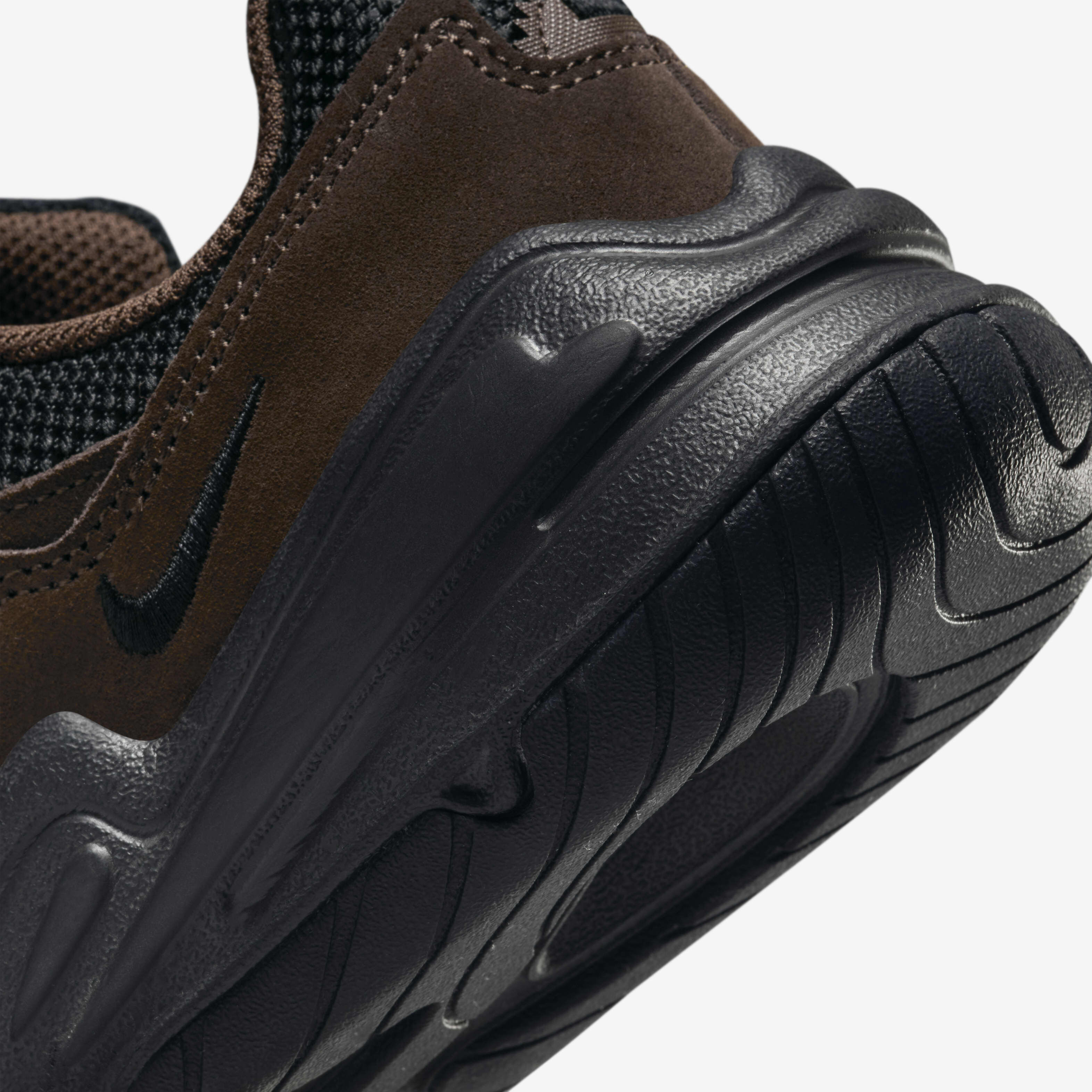 ☆大人気☆Nike Tech Hera Brown/Black Nike Tech Hera sneakers in brown and black - ShopStyle