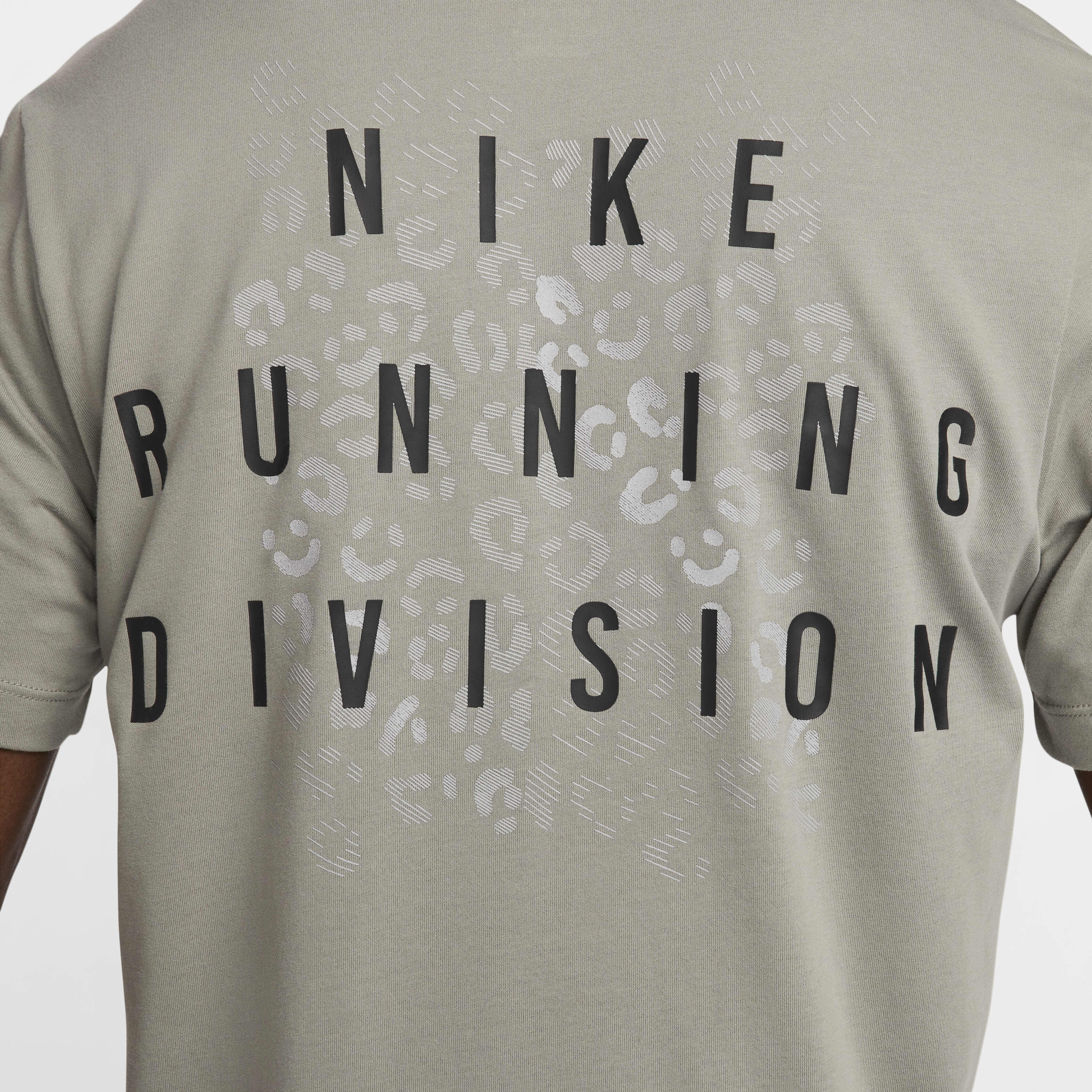 Nike Running Division image number 3