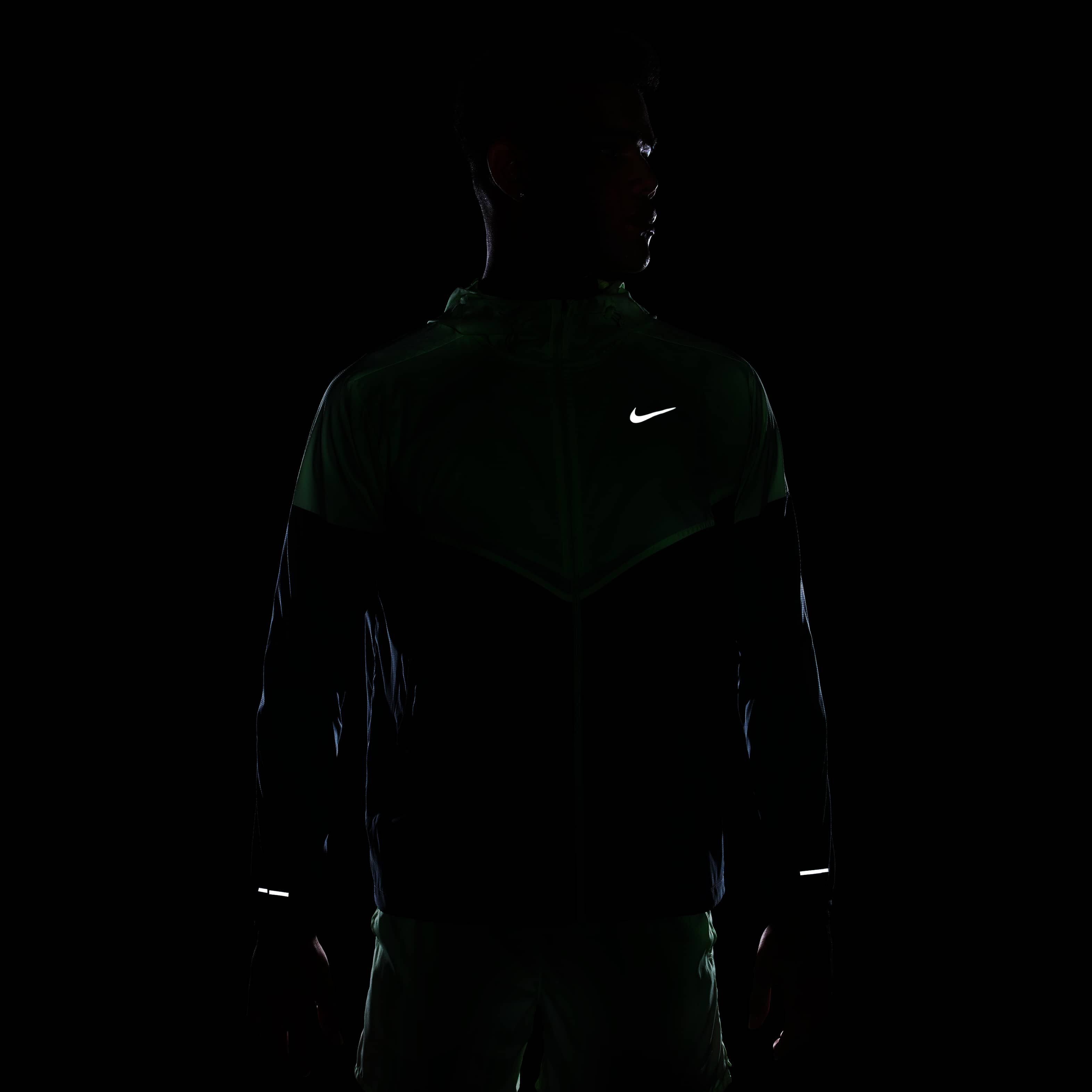 Nike Impossibly Light Windrunner image number 7