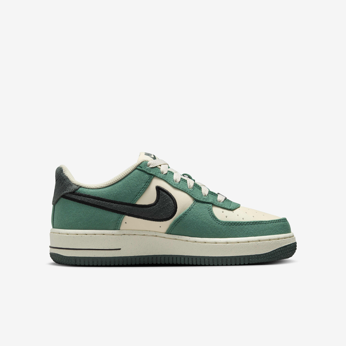 Nike Air Force 1 LV8 image number 2 Nike Air Force 1 LV8 image number 2