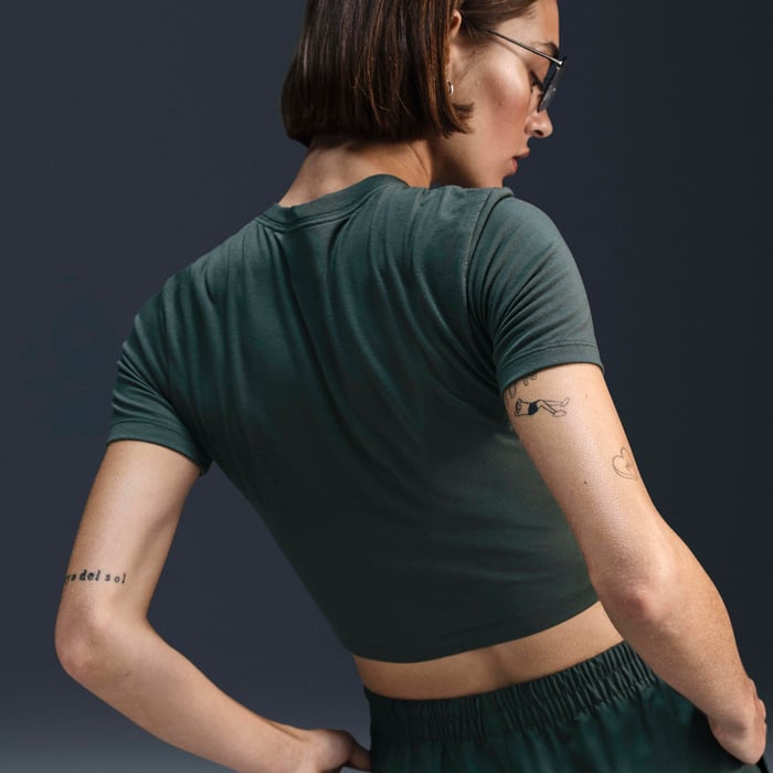 Nike Sportswear Essential image number 1 Nike Sportswear Essential image number 1