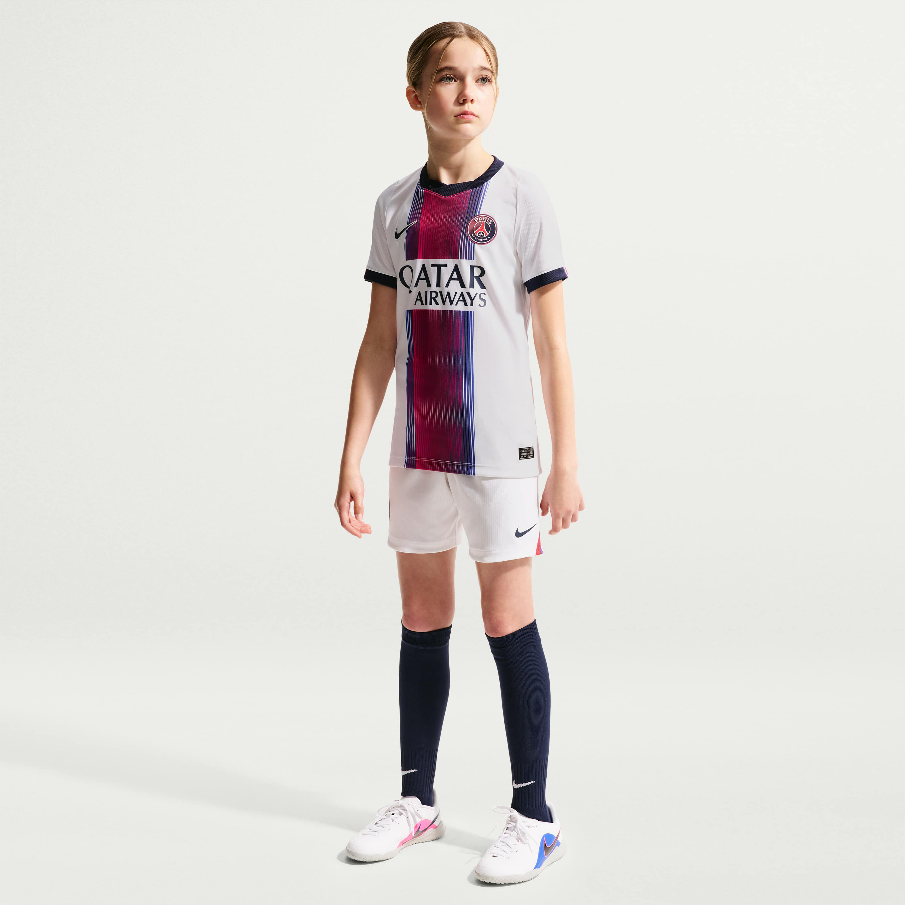 Paris Saint-Germain 2026/27 Stadium Away image number 5