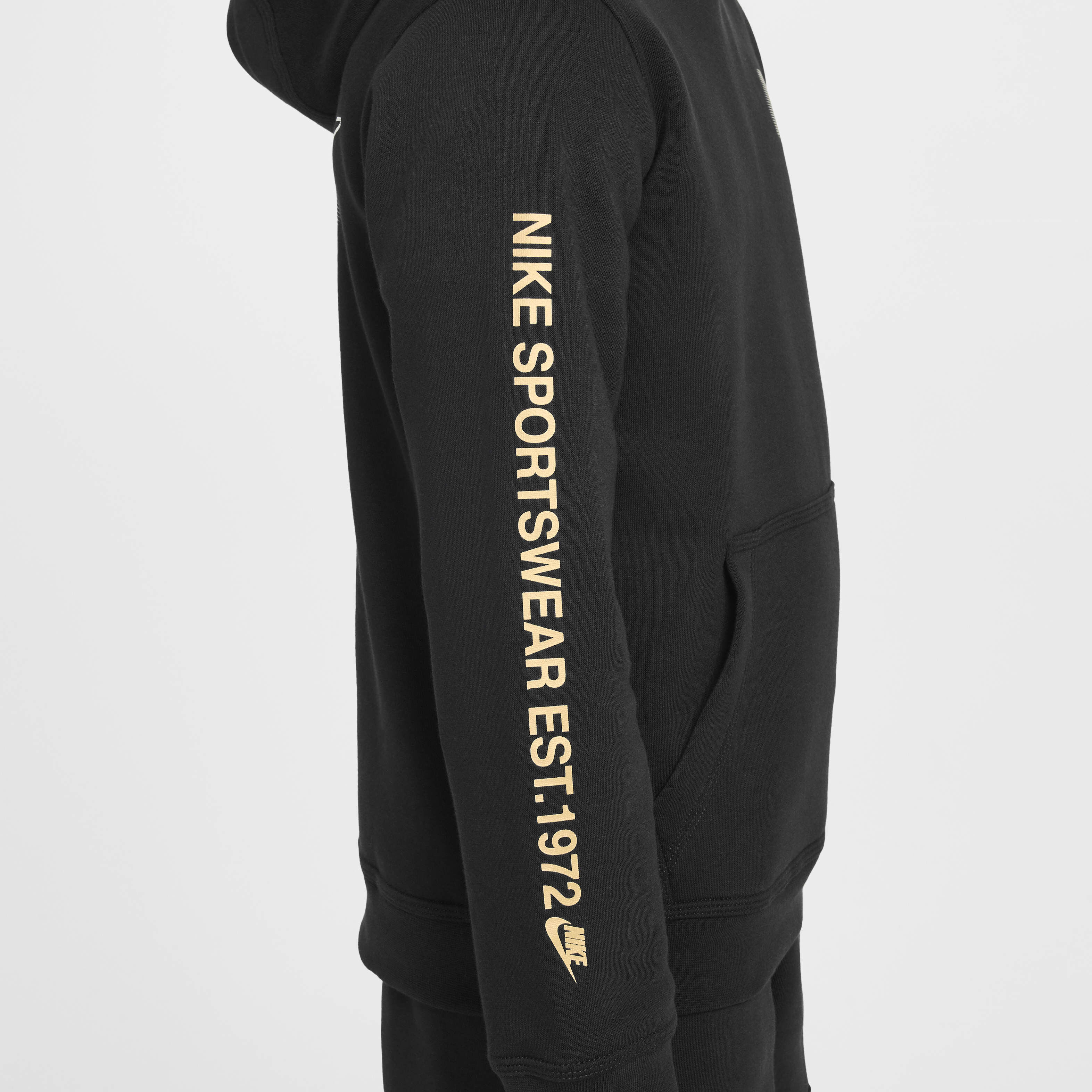 Buy Nike Sportswear Standard Issue Older Kids' (Boys