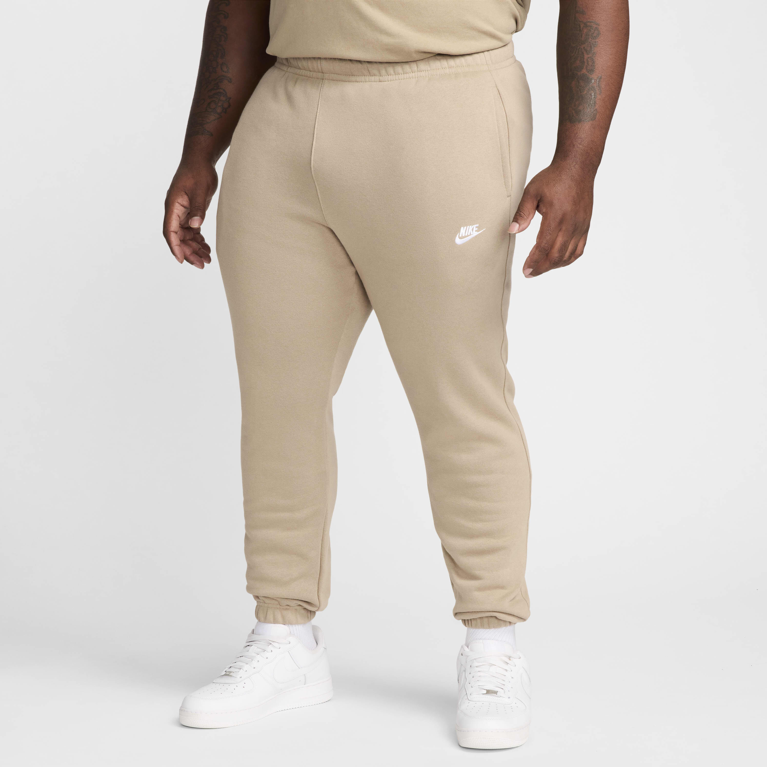 Nike women's club slim fit pant deals