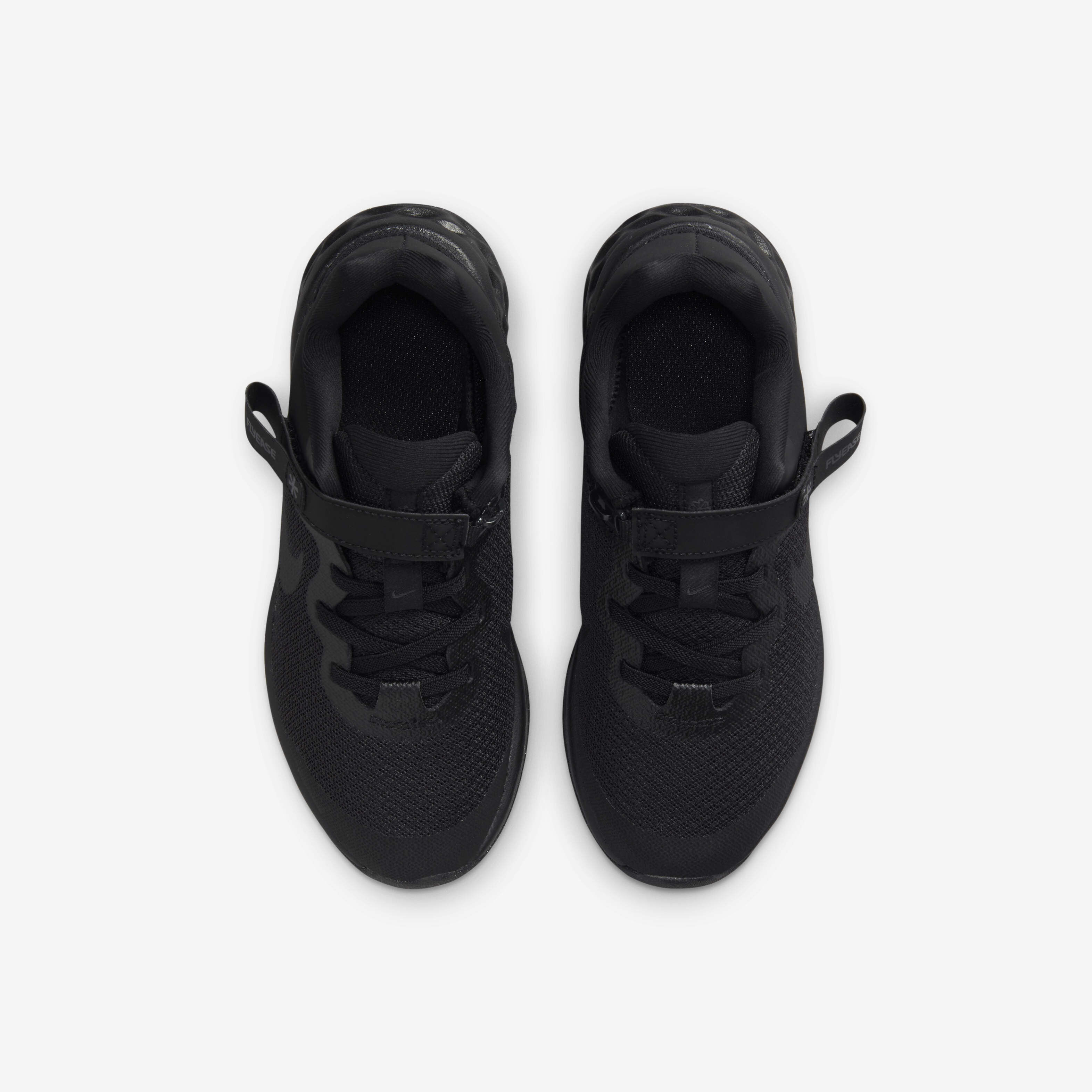Nike kids flyease top