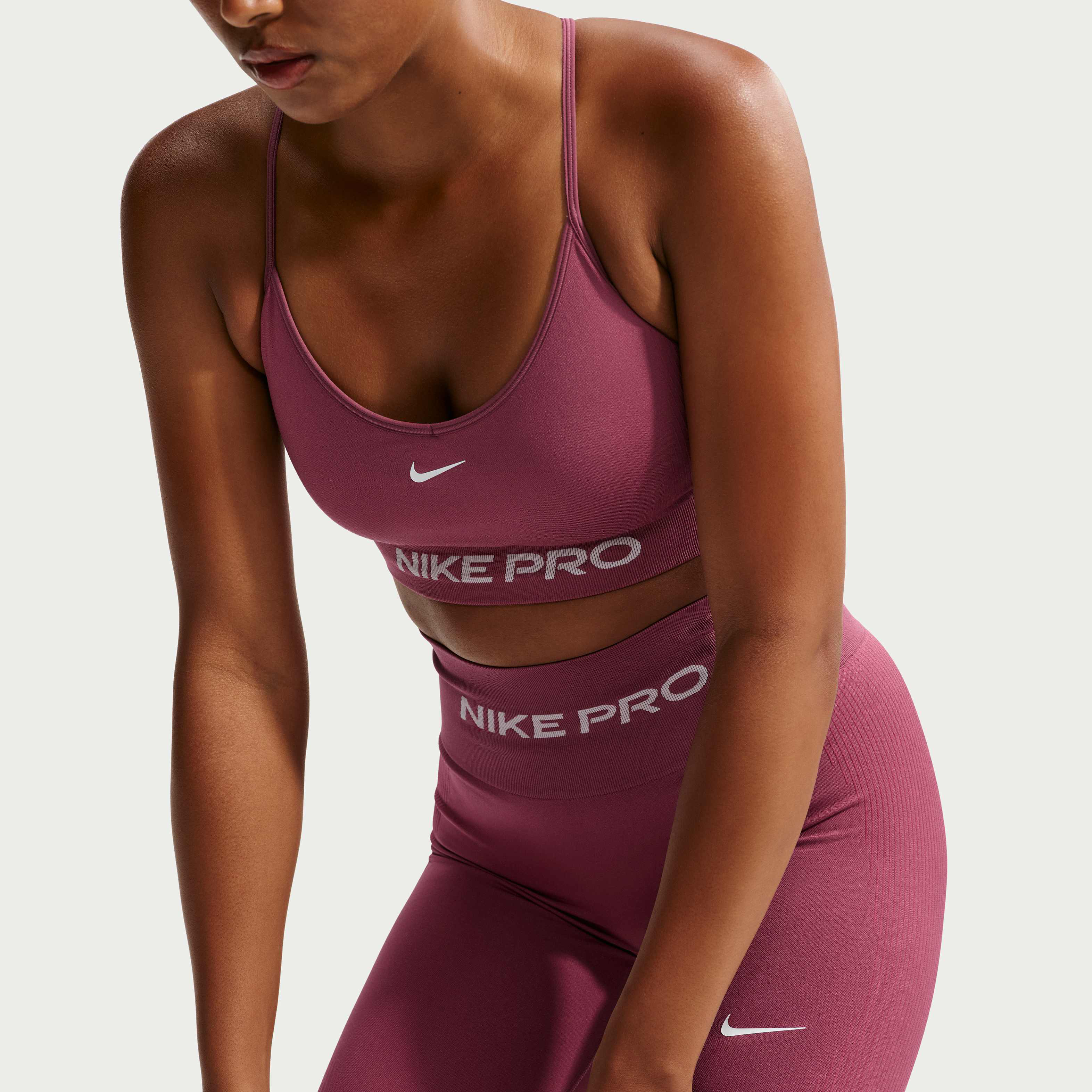 Nike Pro Seamless image number 2