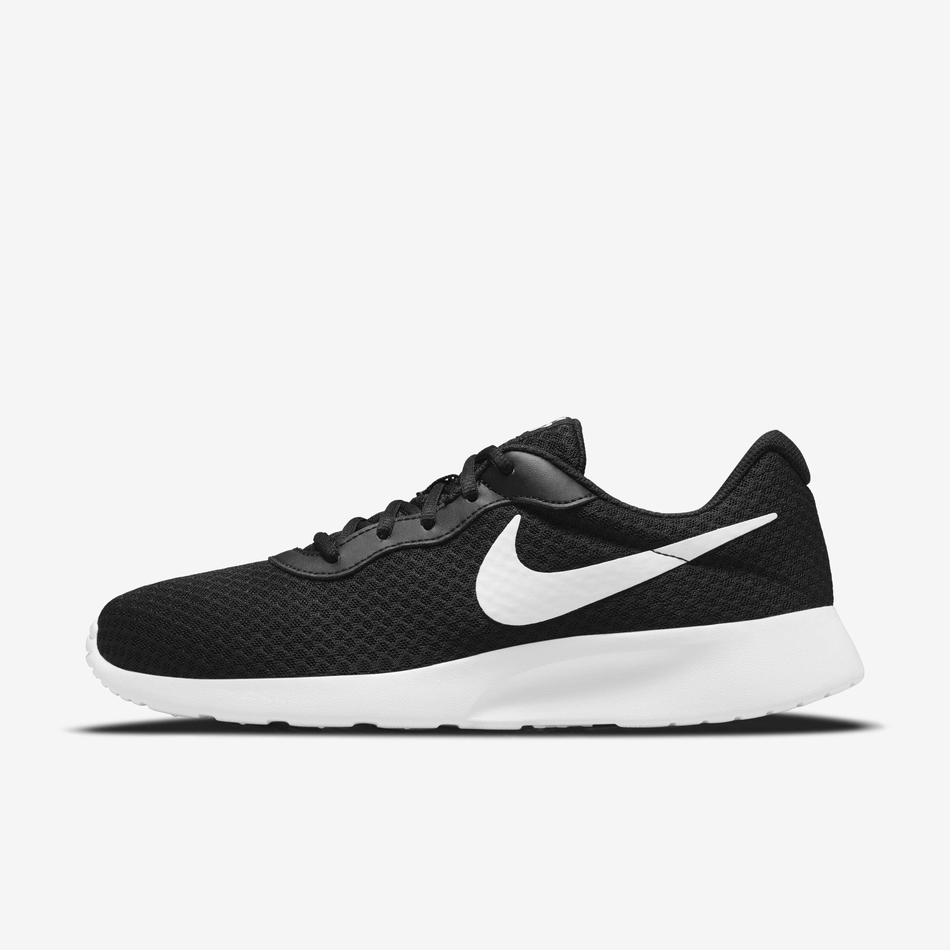 Nike tanjun best price 2025
