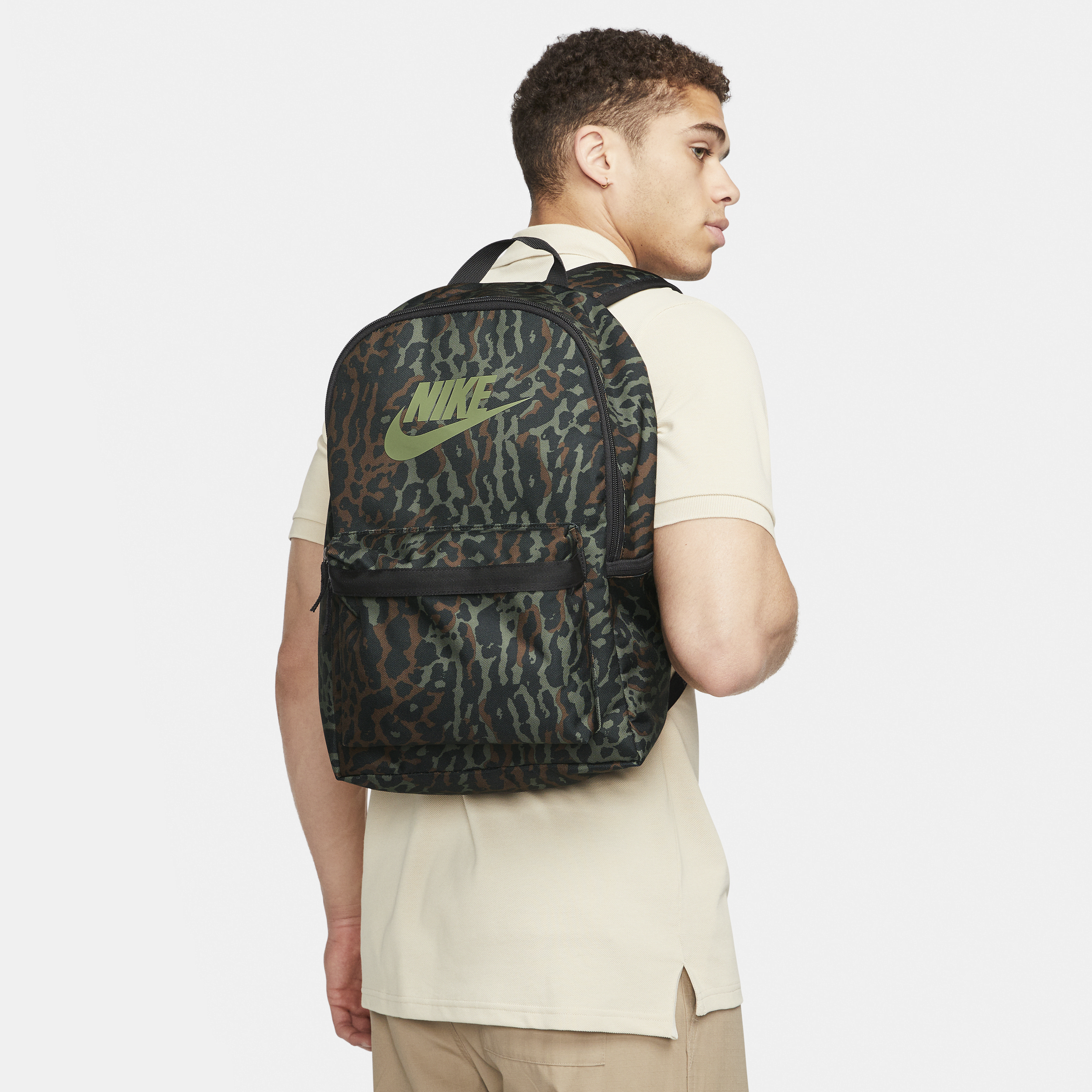 Nike sportswear 2025 heritage graphic backpack
