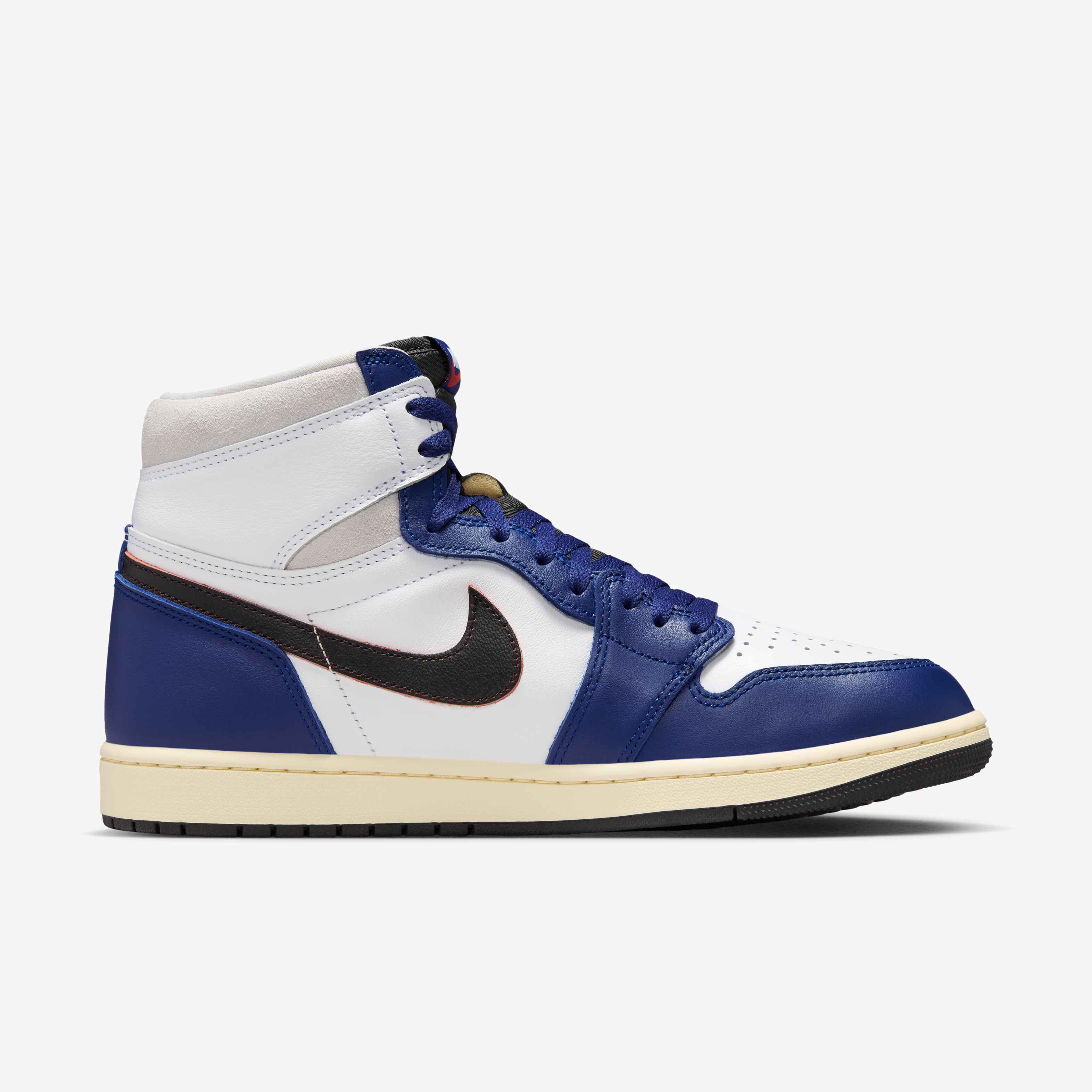 Air Jordan 1 Retro High OG image number 2