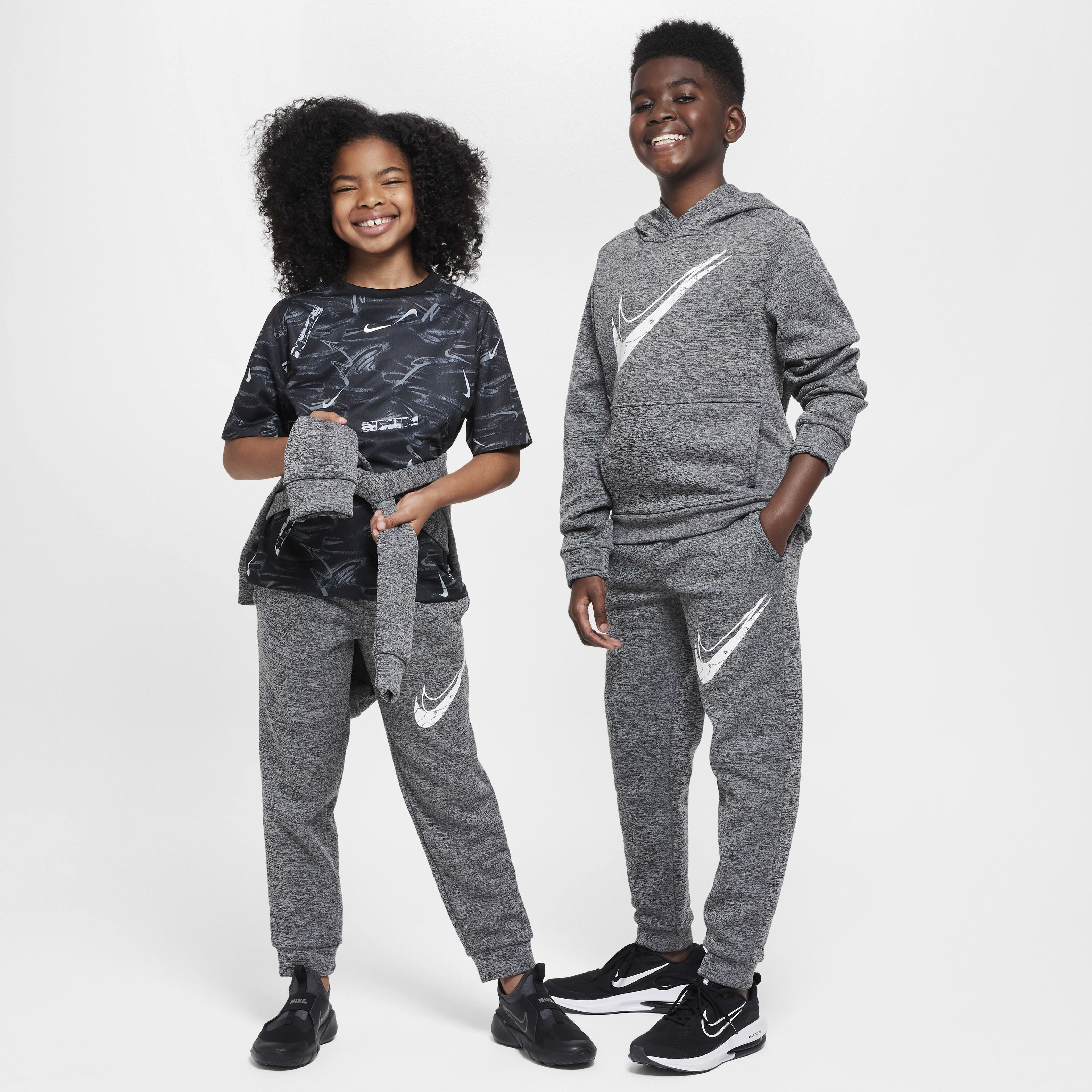 Nike jumper and joggers hot sale