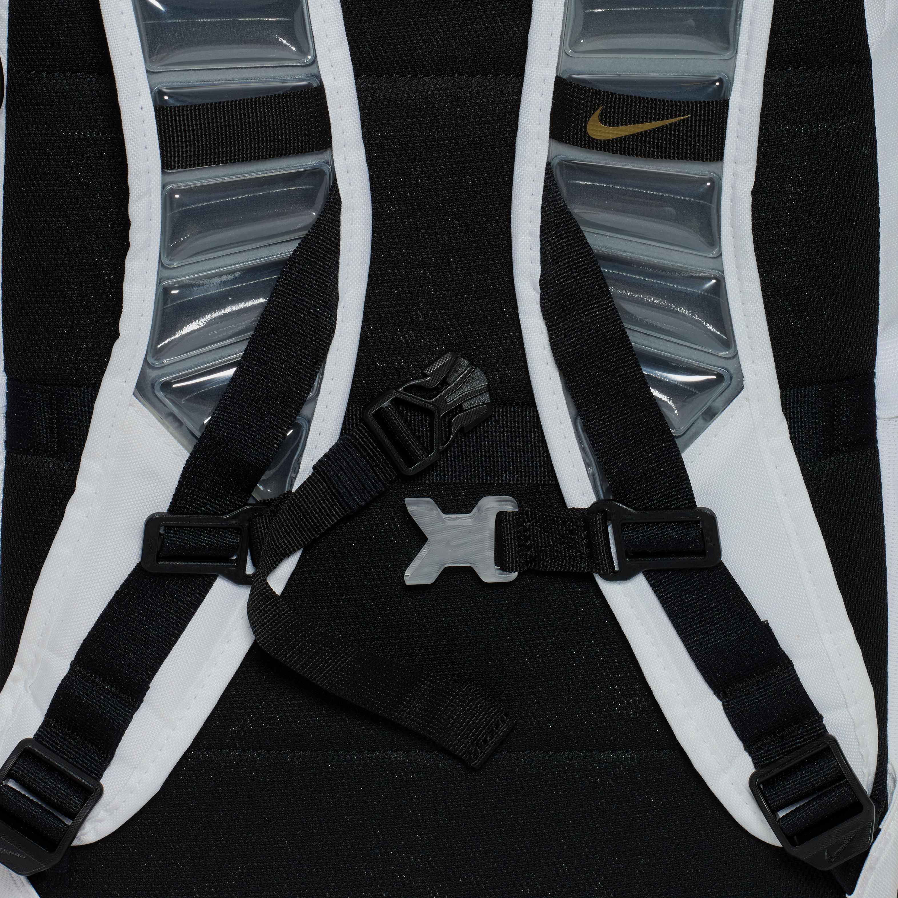 Nike Varsity Elite image number 8